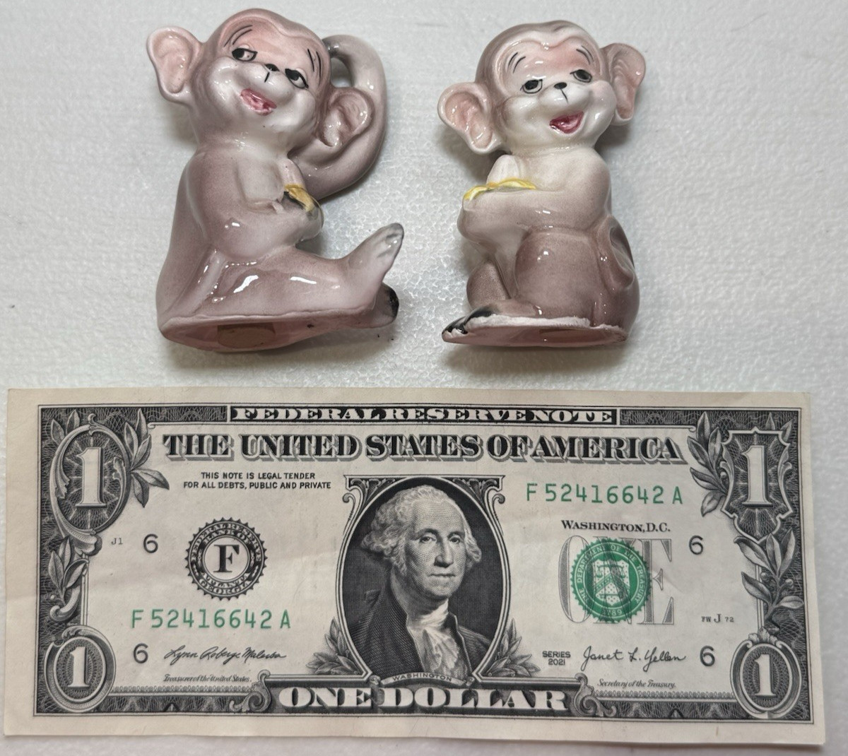 Vintage Monkey Salt and Pepper Shakers JAPAN Eating Bananas 1950s Kitsch Kitchen