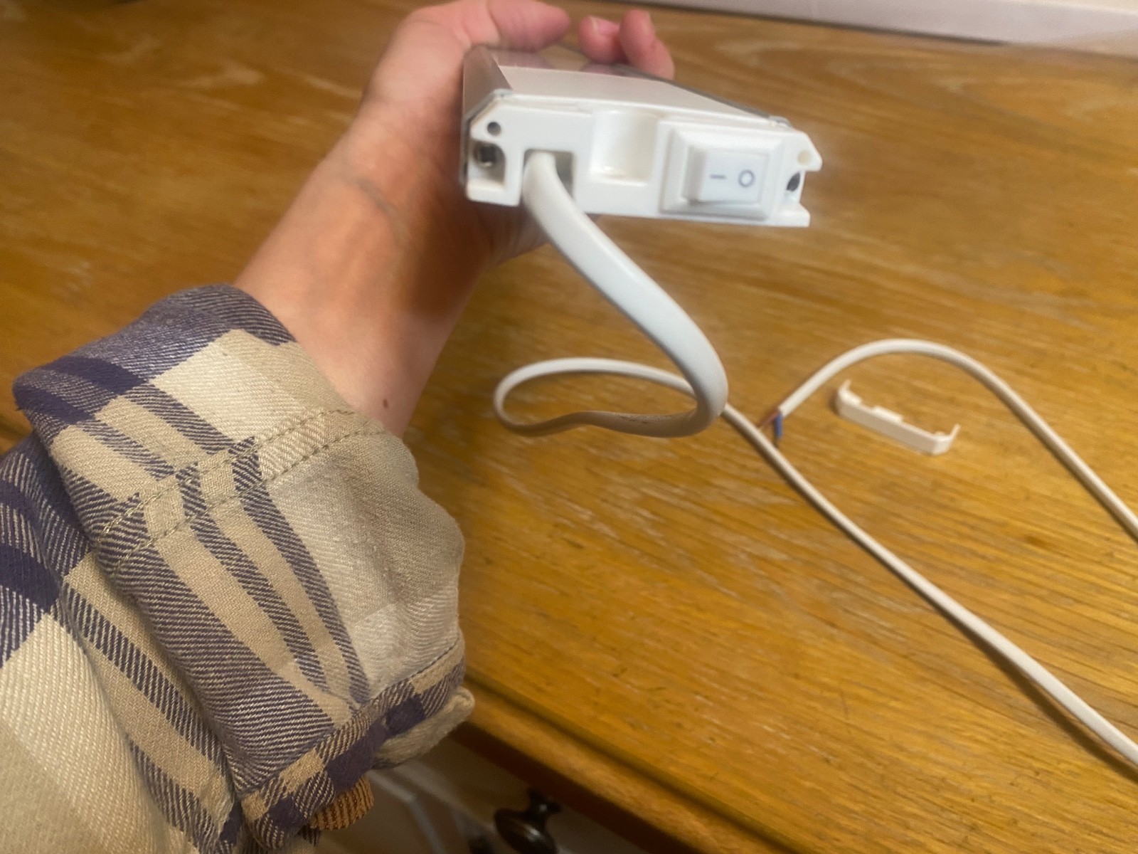 2' Under Cabinet LED Hardwired Light Bar 3000K 100,000 Hours Lifetime