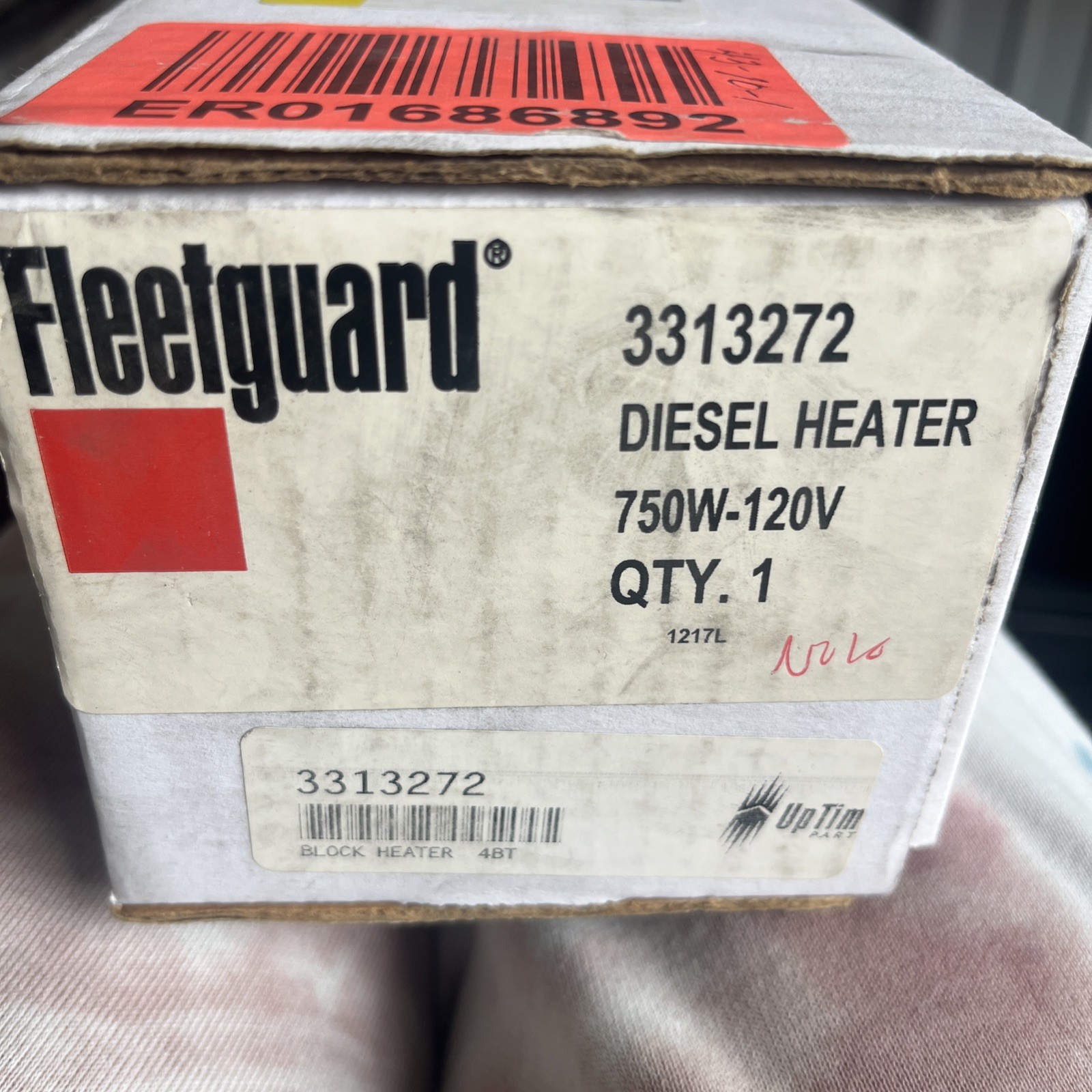 FLEETGUARD 3313272 ENGINE HEATER C3