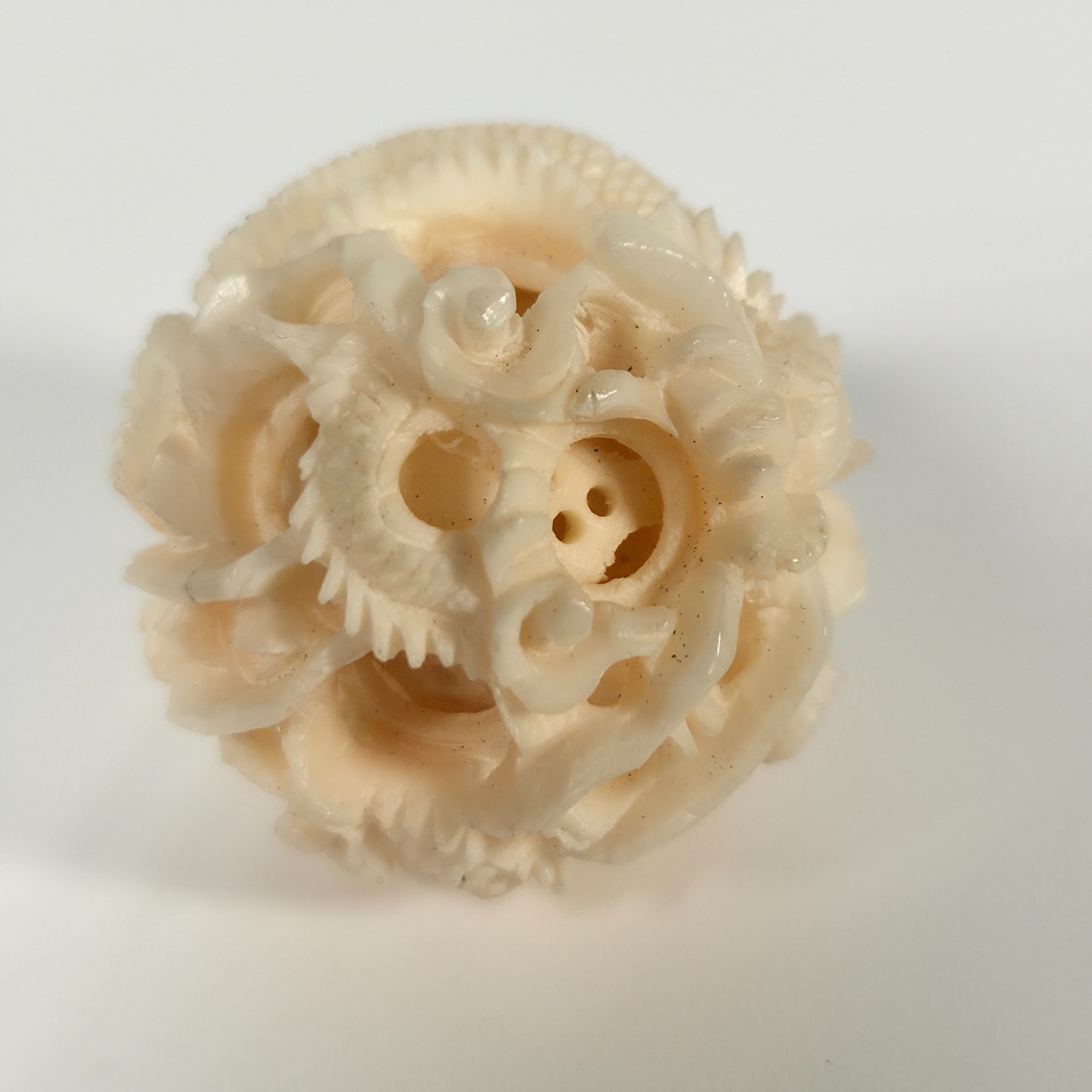 Small 1-1/4" Chinese Carved 3-Layer Dragon Ball