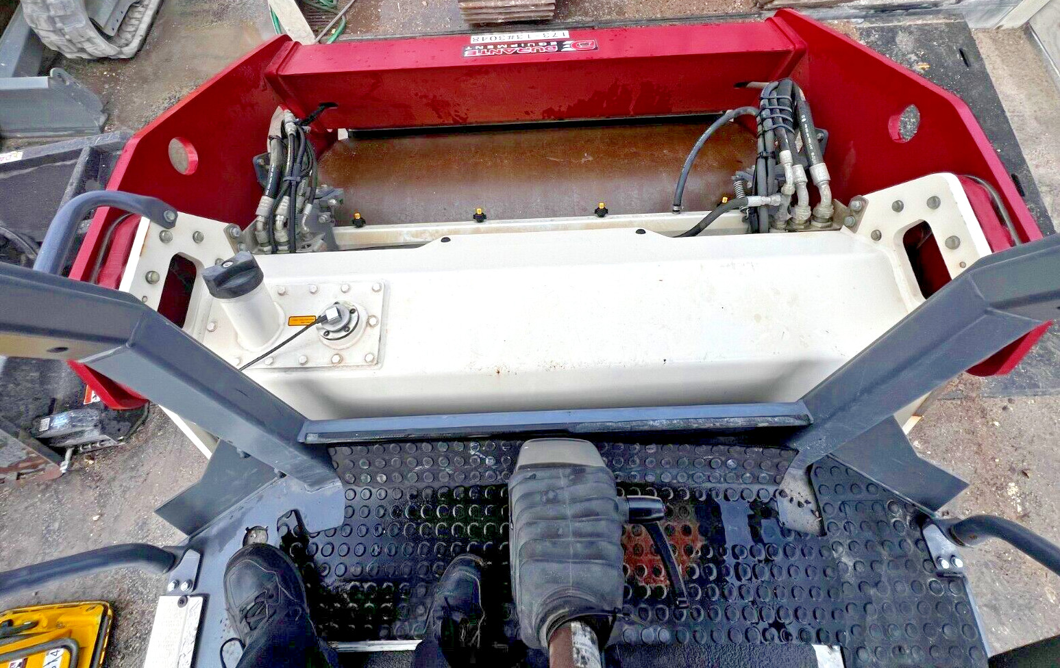 2022 DYNAPAC CC2200 Double Drum Vibratory Asphalt Roller - 59" Width - 153 Hours