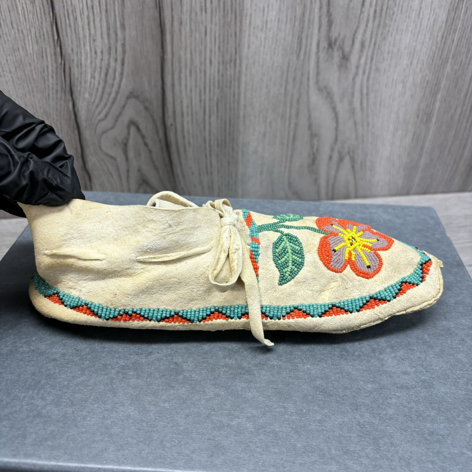 Antique Circa 1900 Northern Plains Beaded Moccasins Teal Orange Flower original