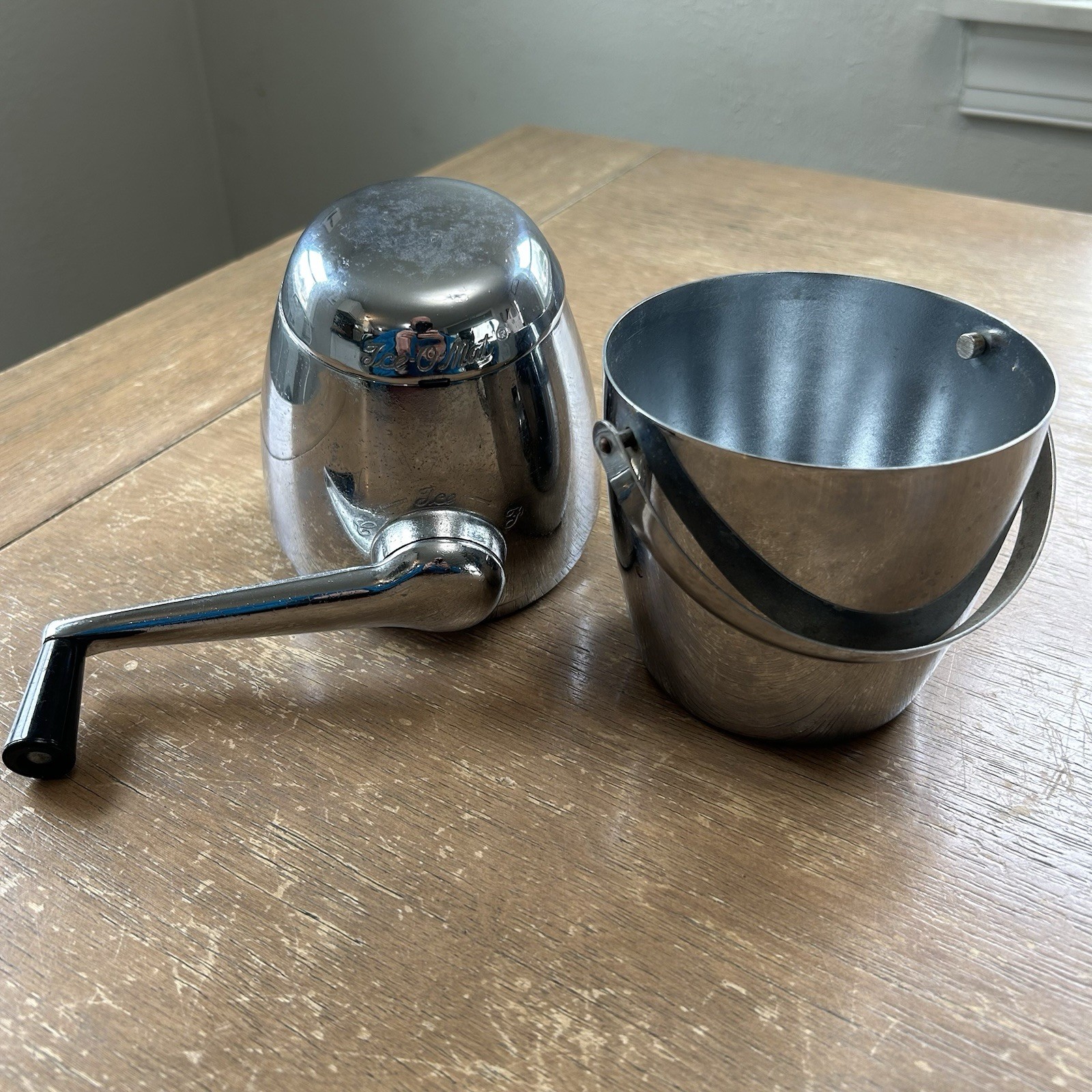 Vintage 50s Rival Ice-O-Mat Bucketeer Ice Crusher No. 480 MCM Mid Century Chrome