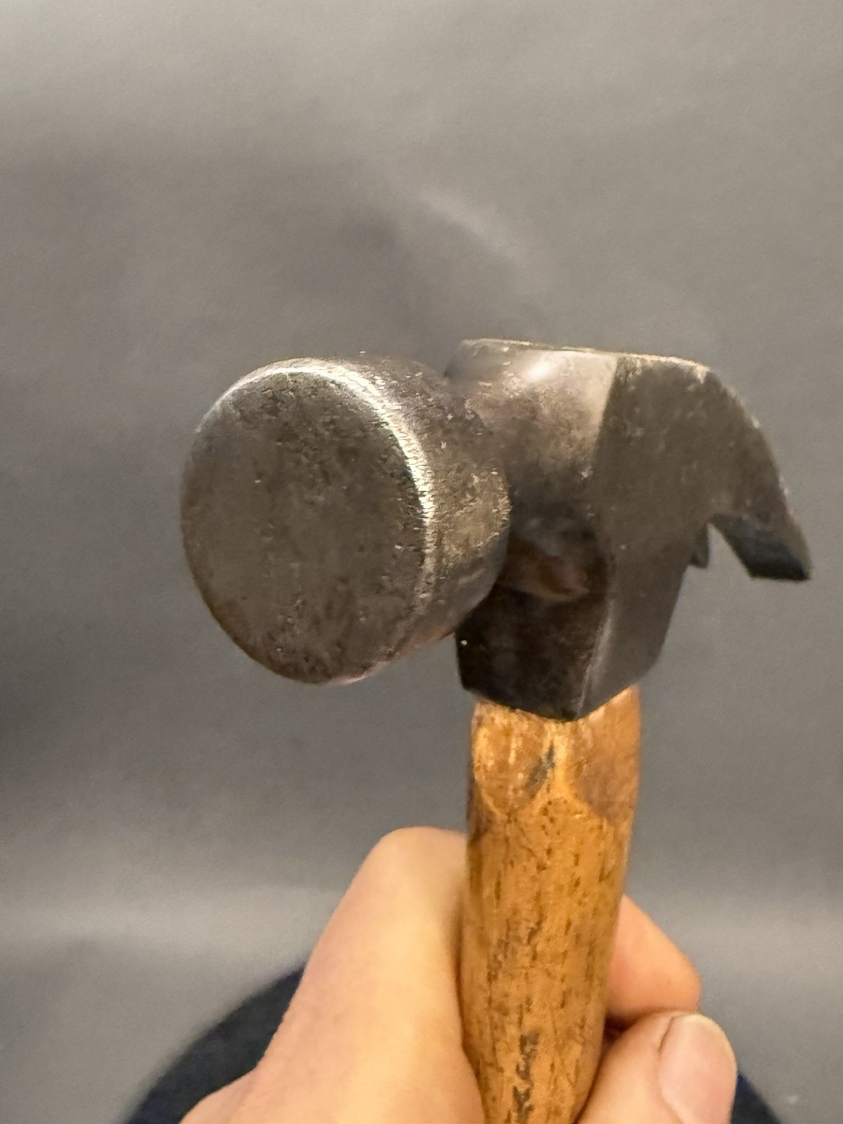 Nice Vintage Cheney Nail Holding Straight Claw Hammer. Very Clean Condition.