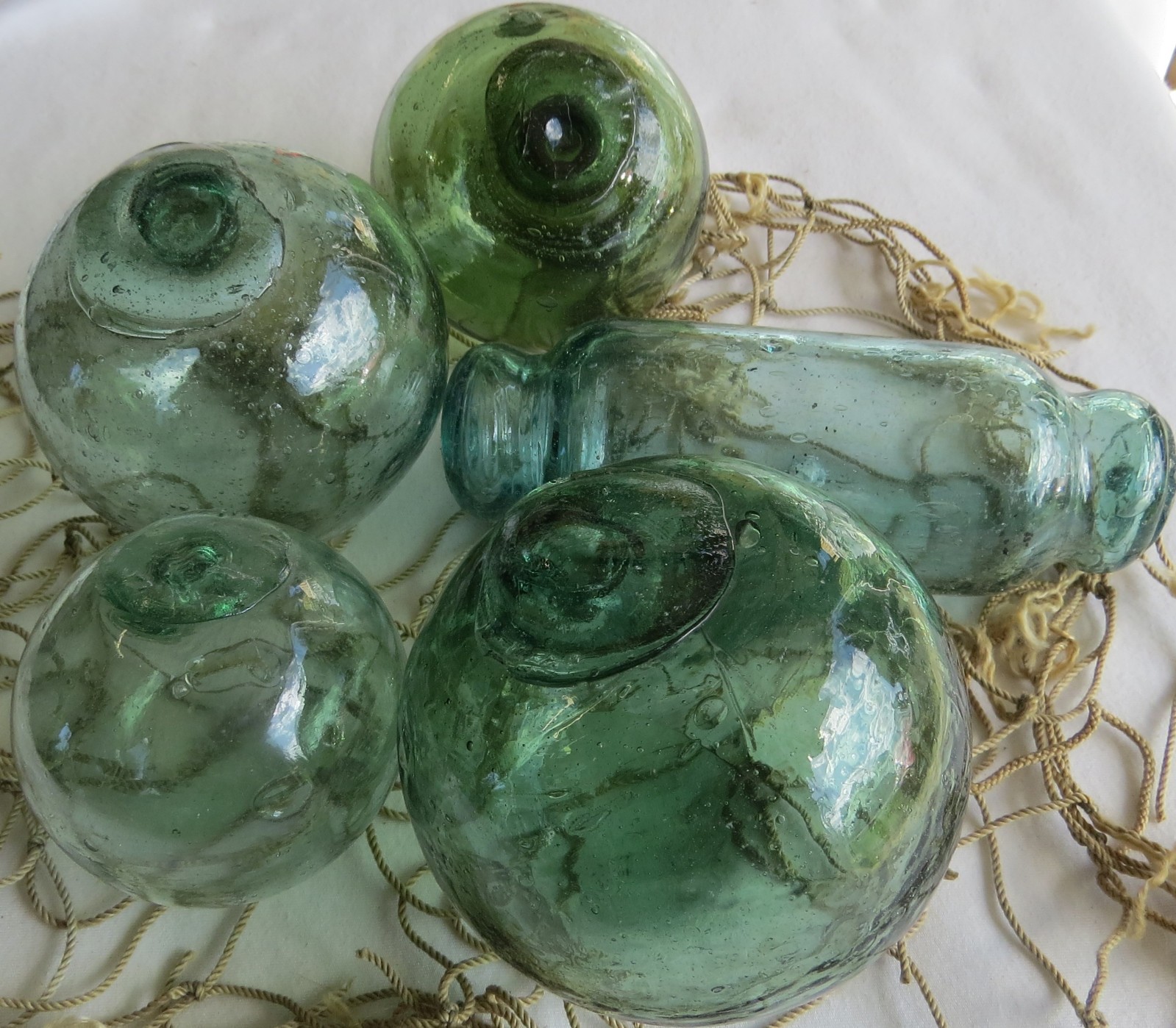 JAPANESE GLASS Fishing FLOATS Mixed Shades & Sizes (5) w/Inclusions Antiques!