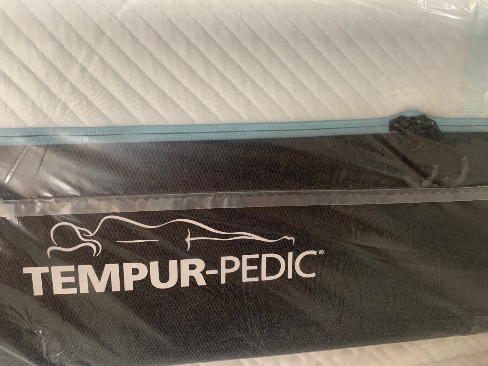 TempurPedic PRO ADAPT HYBRID MEDIUM CAL KING MATTRESS CLEARANCE FAST SHIPPING