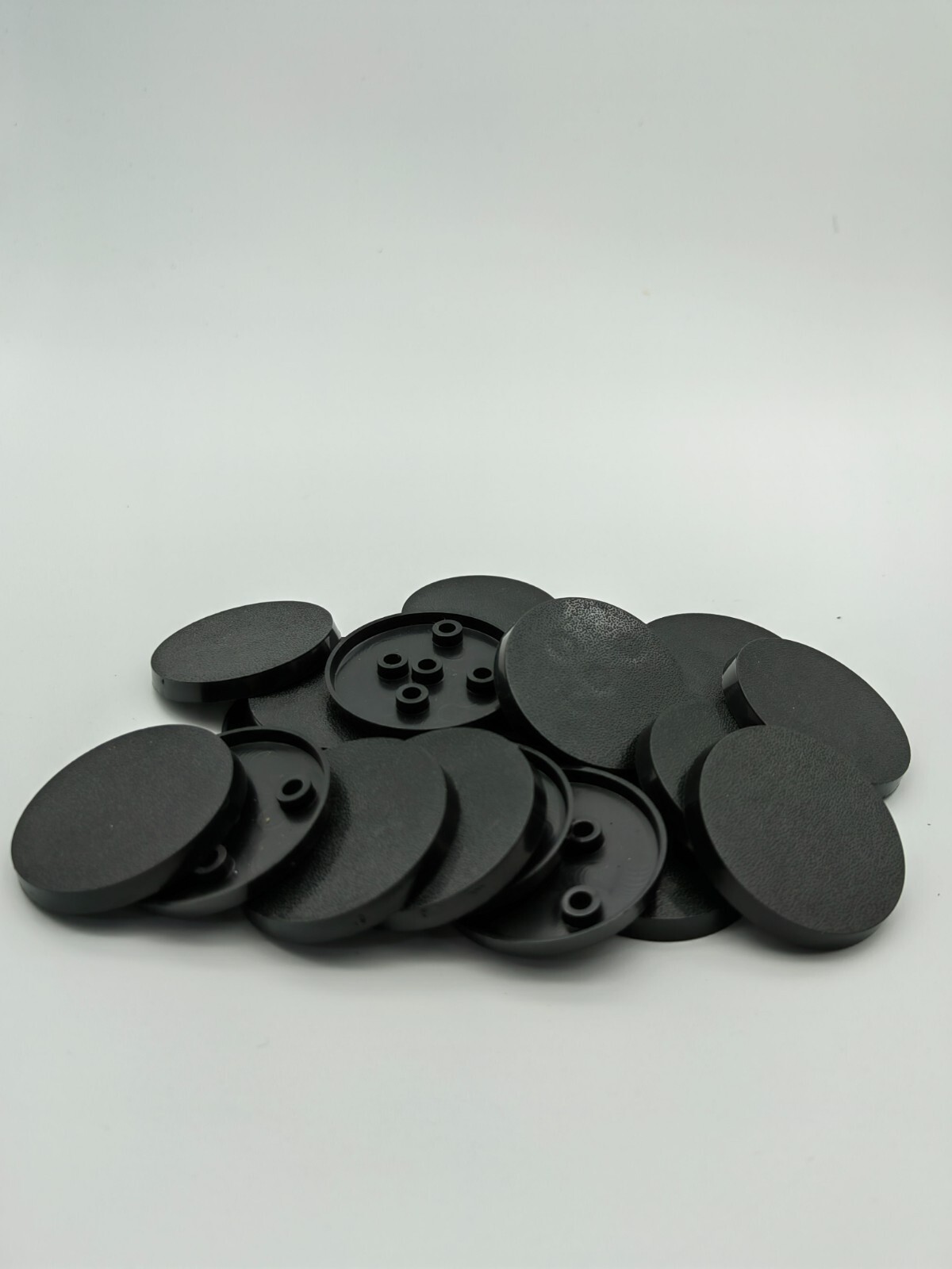 Lot Of 20 40mm Round Bases Used For Warhammer 40k & AoS Games Workshop Bitz