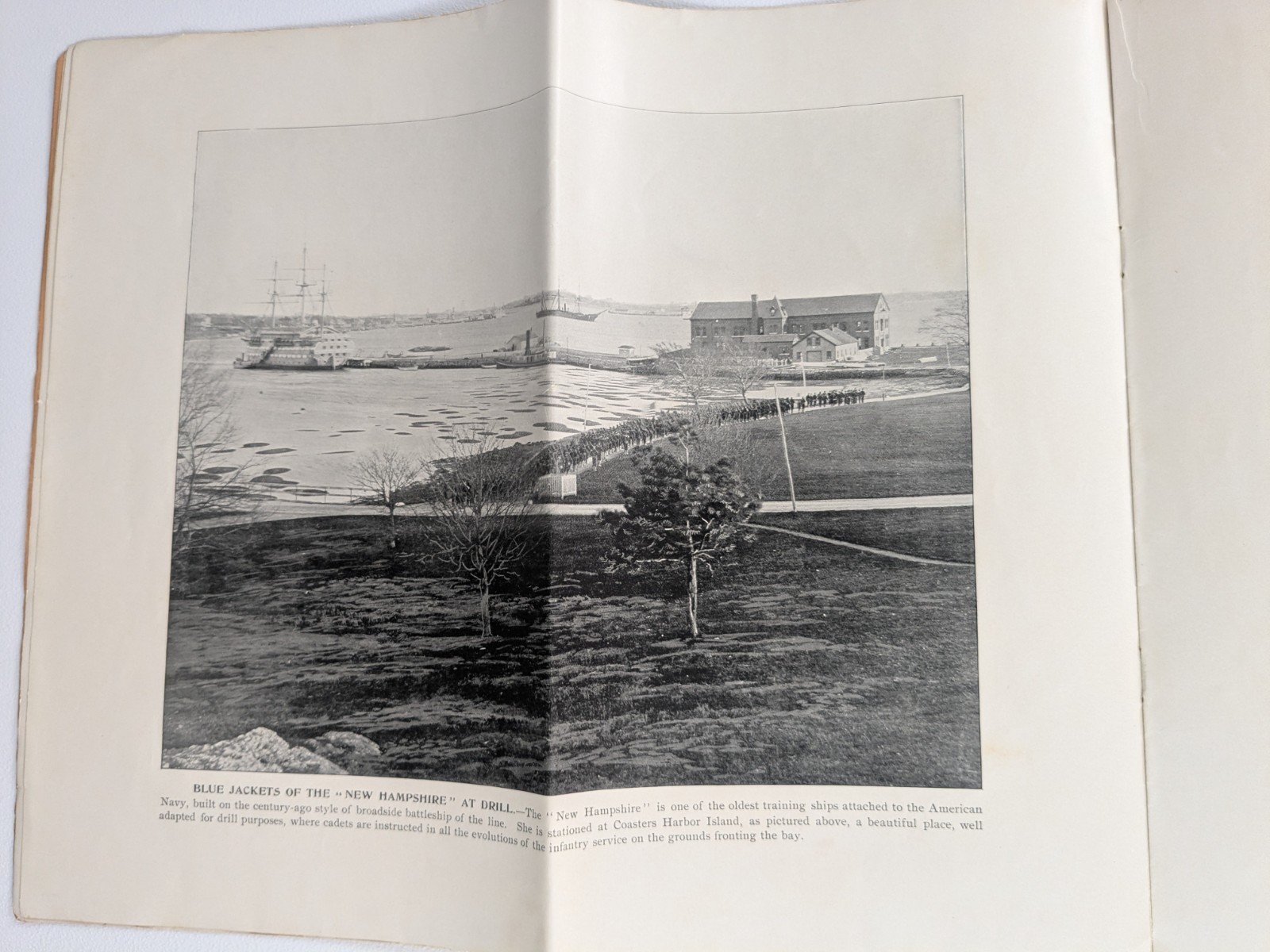 1898 - Uncle Sam's Navy Historical Fine Art Series 12 Booklet - B27