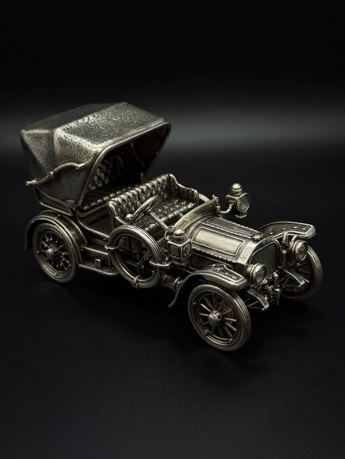 Silver Edition 1904 Mercedes Simplex by Franklin Mint.