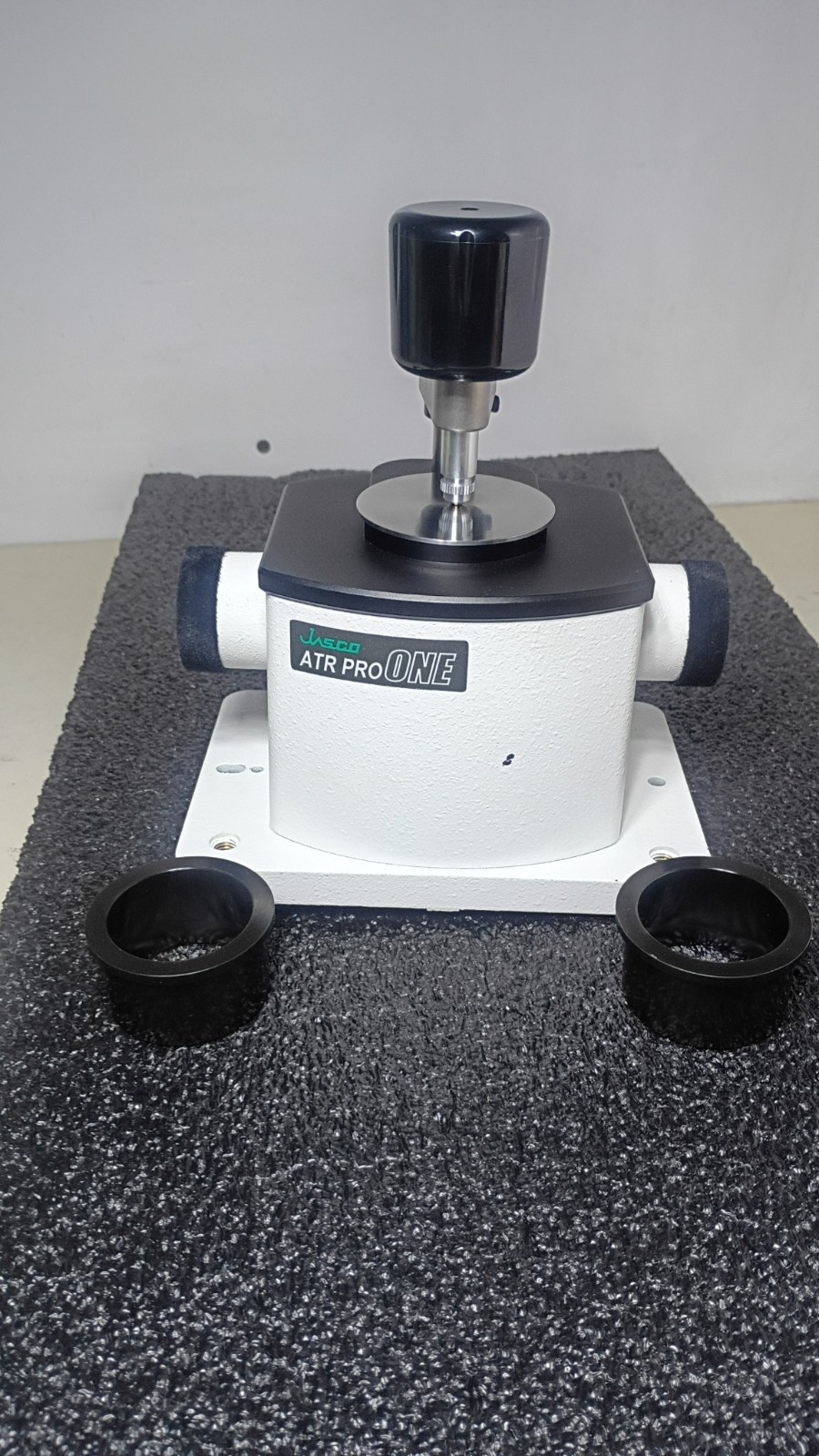 Working Jasco ATR Pro One FTIR Accessory Reflectance Module