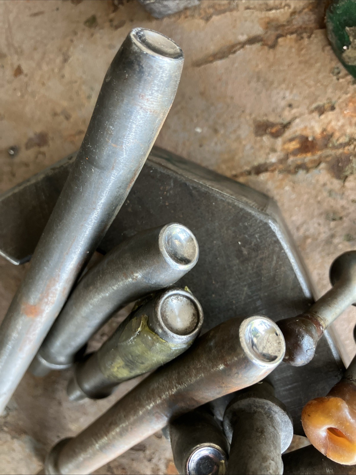 VTG Lot of 19 Air Gun Riveter Aircraft Tools Flush Seating Rivet +2 Bucking Bars