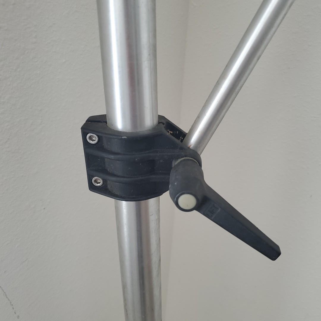 BOGEN MANFROTTO ADJUSTABLE ALUMINUM WALL MOUNTED BOOM ARM #3077