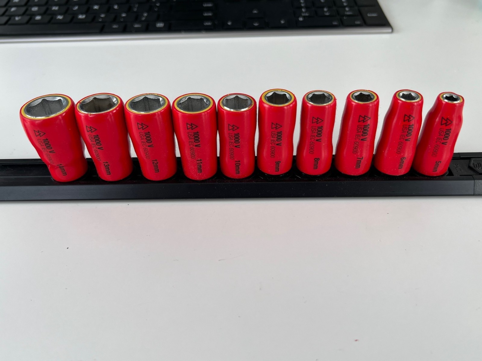 Wiha 10 Piece Insulated Socket Set 1/4" Drive - Metric