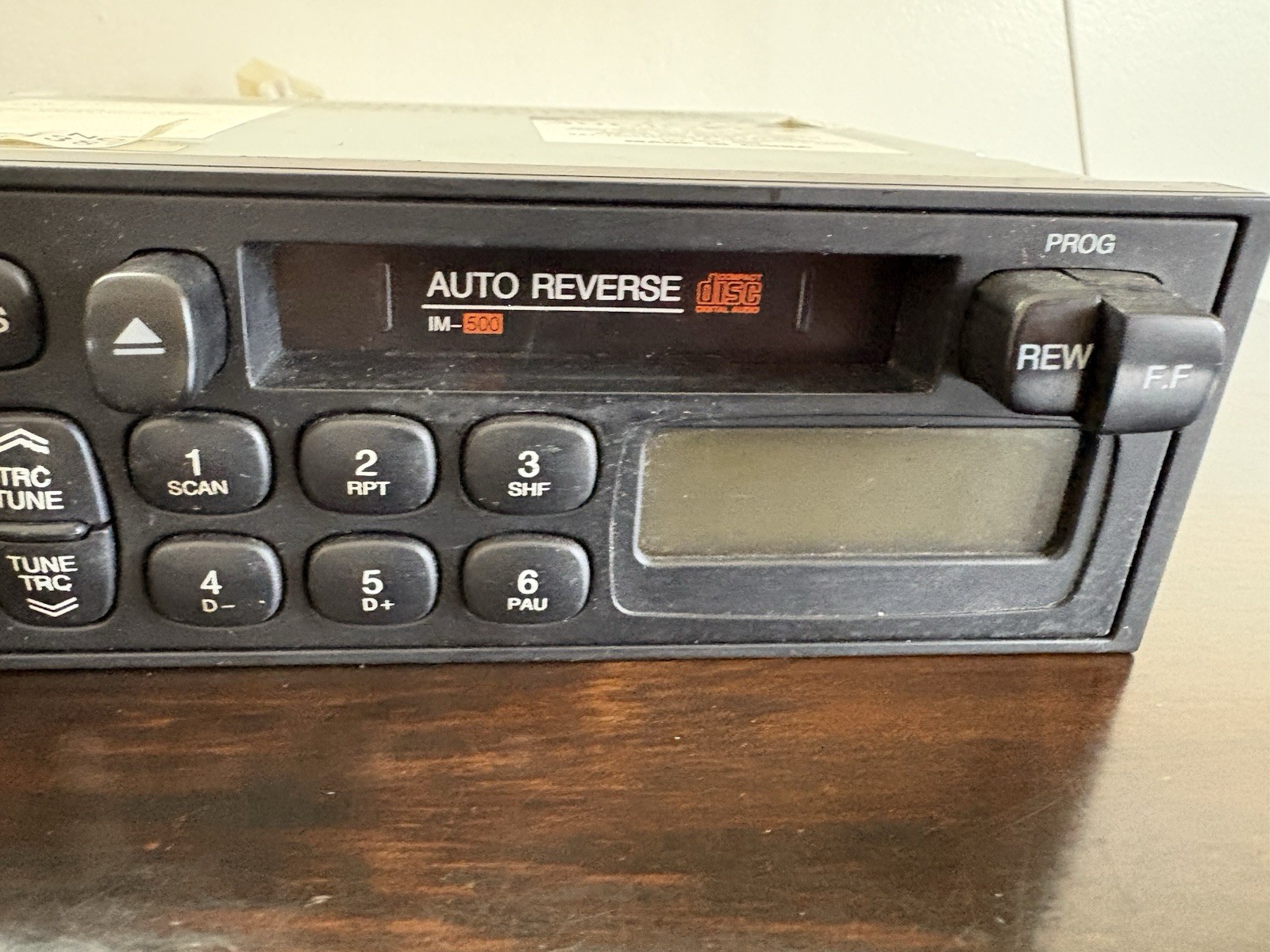 Audiovox SPS IM-500 AM/FM Cassette Car Radio - Free Ship