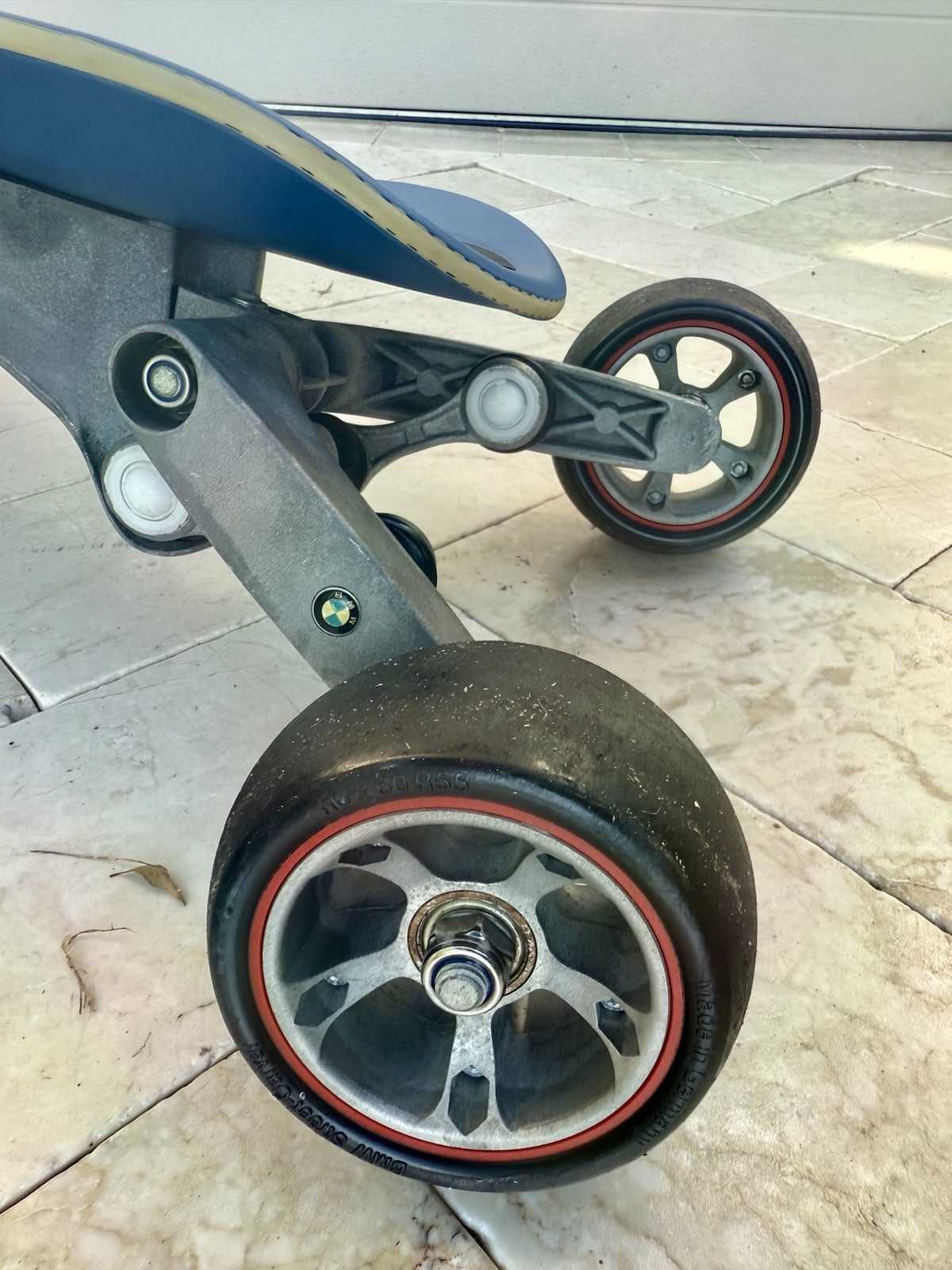BMW StreetCarver Skateboard,The Most Clean And Low Usage You Can Find