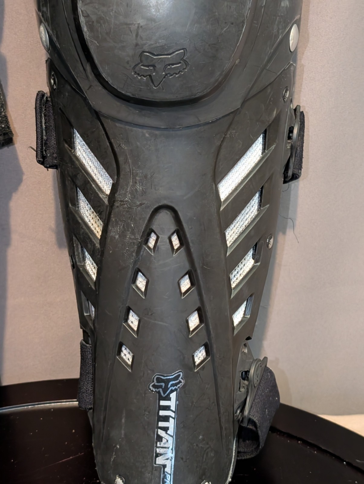 Fox Racing Titan Pro Knee Shin Guard One size fits most Black White