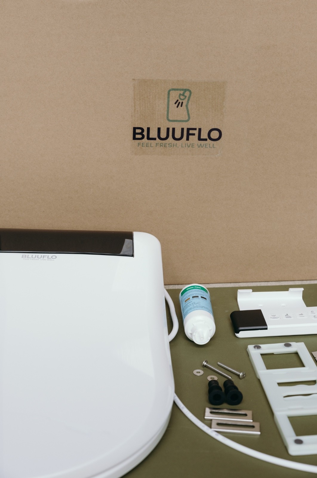 Electric Bidet Smart Toilet Seat- Elongated with Remote Control