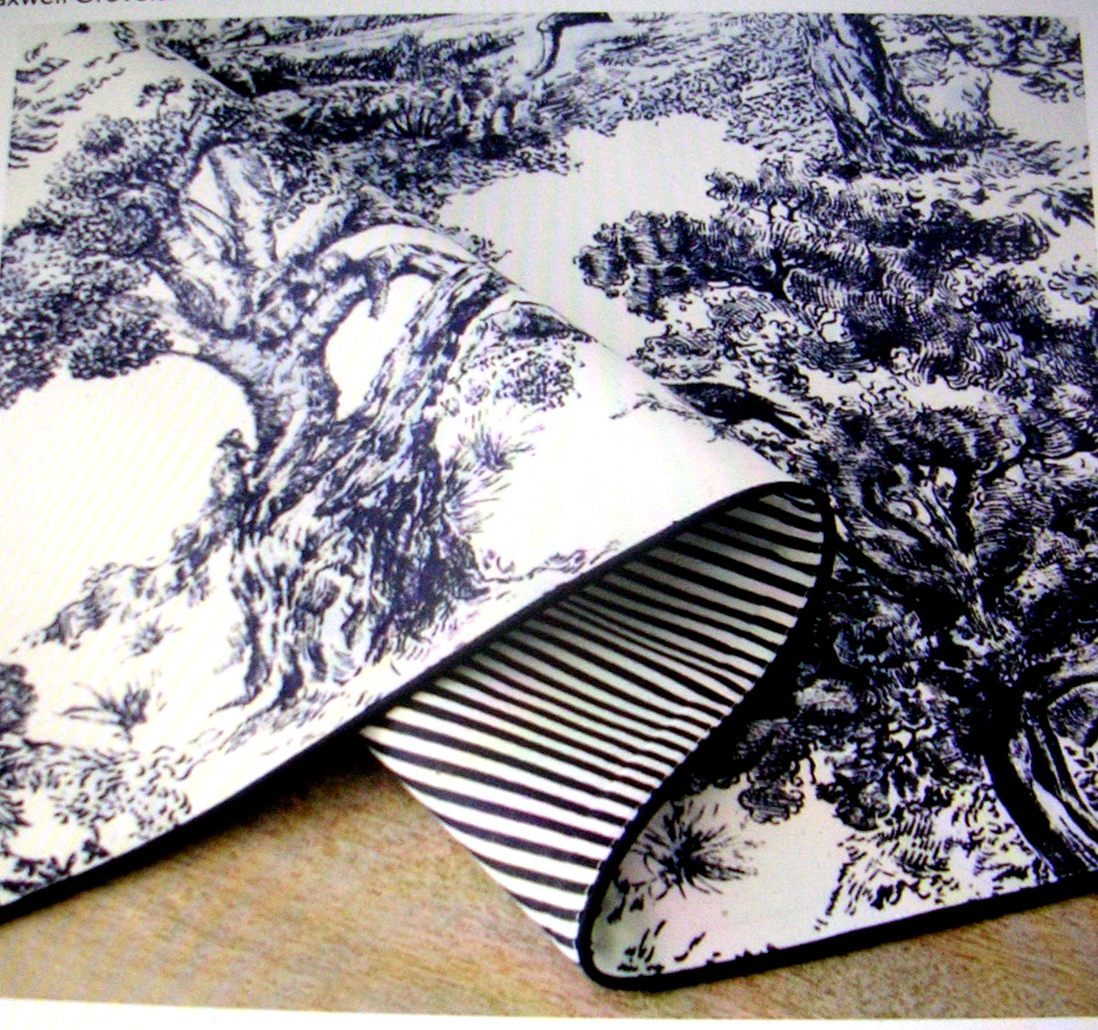 POTTERY BARN BRANDON MAXWELL GROVELAND TOILE REVERSIBLE TABLE RUNNER 18X108 NWTG