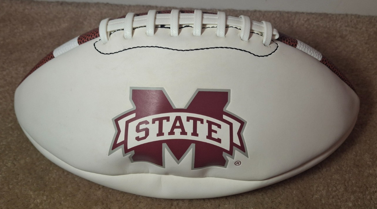 ADIDAS NCAA MISSISSIPPI STATE BULLDOGS AUTOGRAPH FOOTBALL BALL, P82110