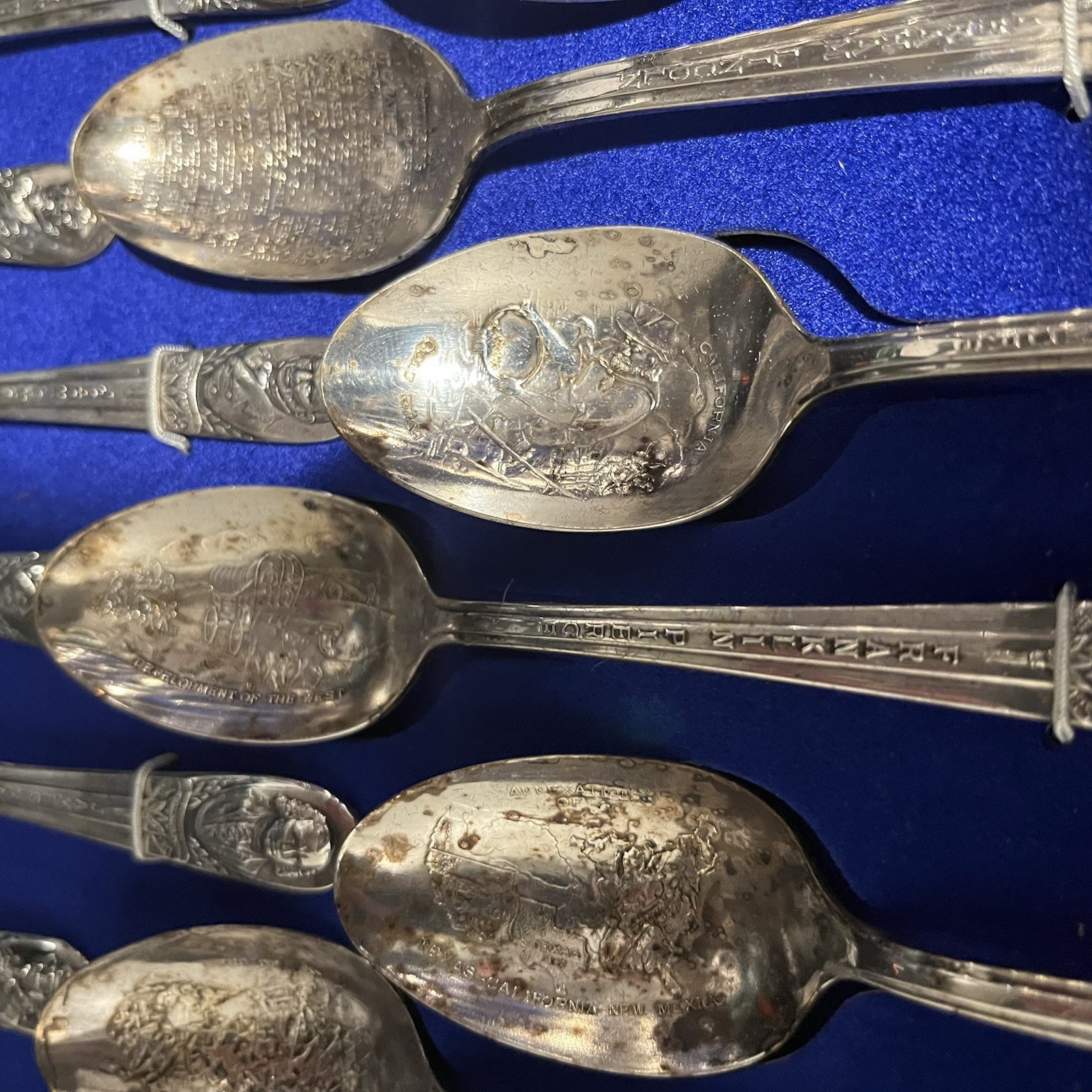 Wm. Rogers Mfg. Co. Silverplate World's Columbian Exposition Souvenir Spoon Set