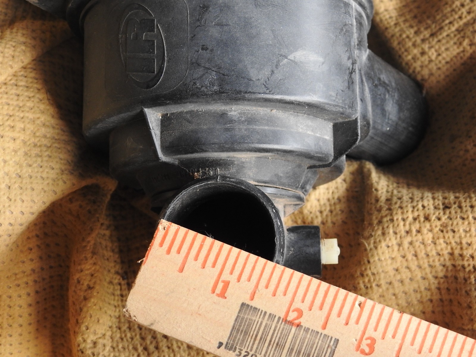 Kubota D905 Air Filter / Cleaner Housing IR Ingersoll Rand