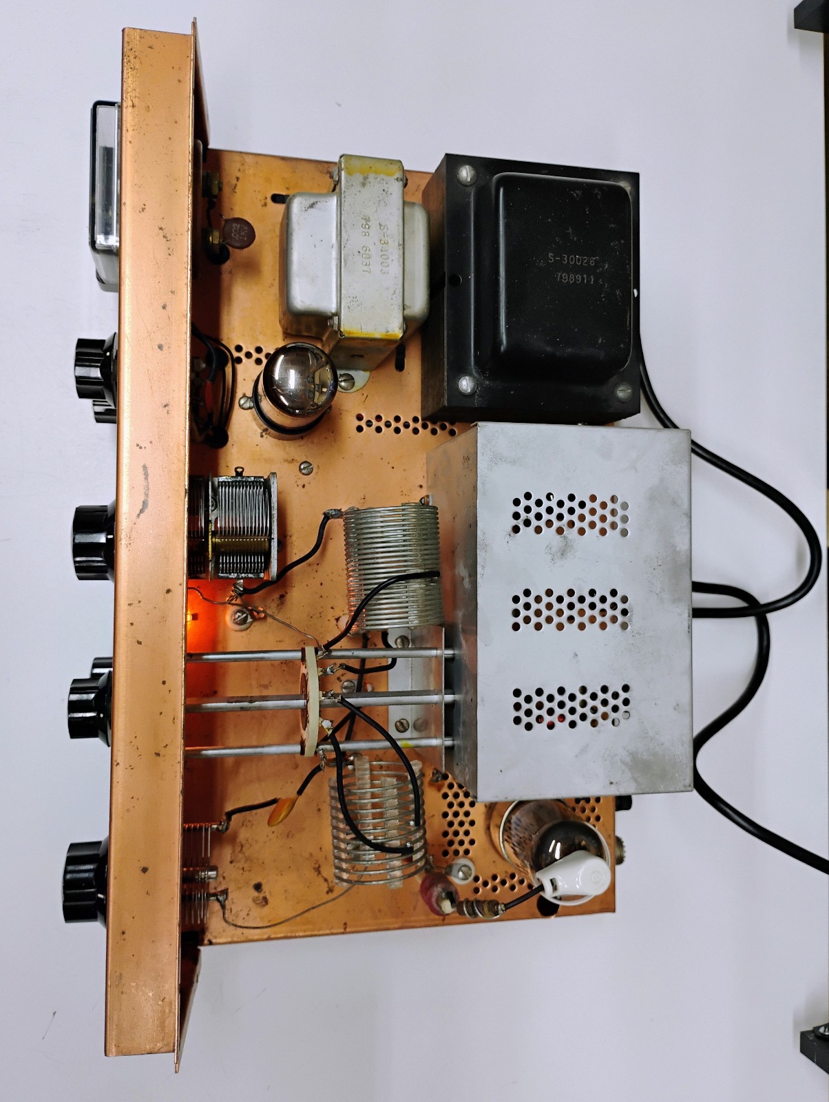 Vintage EICO Model 720 90 Watt CW Amateur Radio Transmitter. Powers Up!