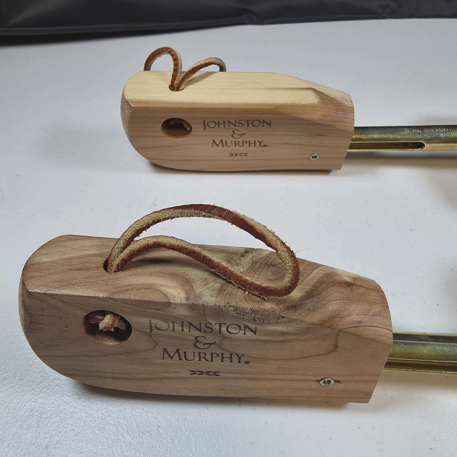JOHNSTON AND MURPHY CEDAR SHOE TREES STRETCH FORM NEW SIZE XXL
