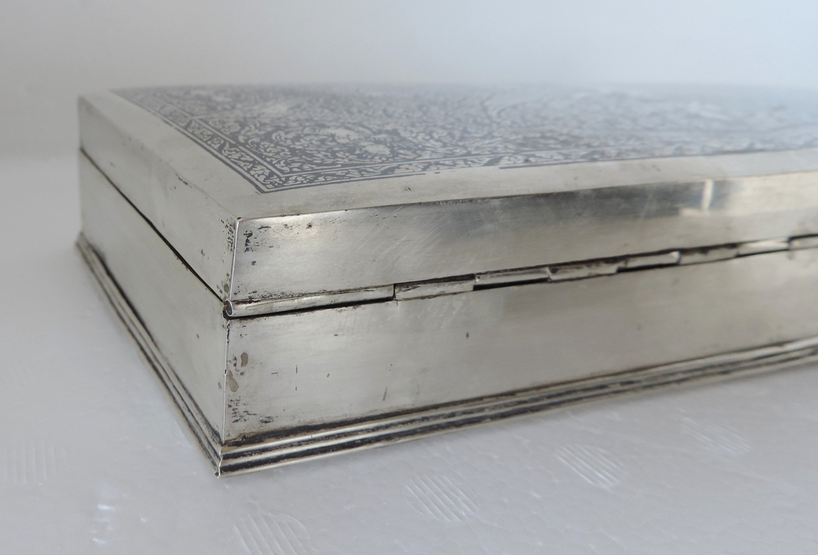 20th Century Thai Siam Sterling Silver & Niello Garuda Box, Bangkok, c.1940 503g