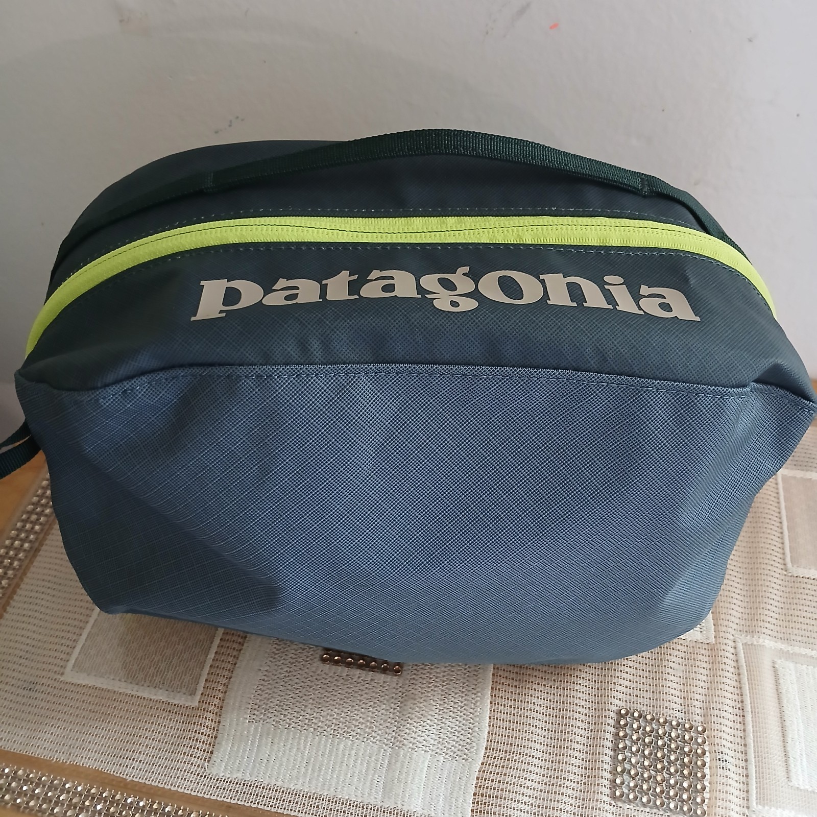 Patagonia Black Hole Packing Cube Travel Organizer Bag Navy Green