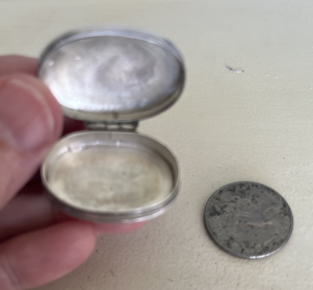Oval Snuff Box / Pill container , Sterling Silver marked 925 Victorian antique