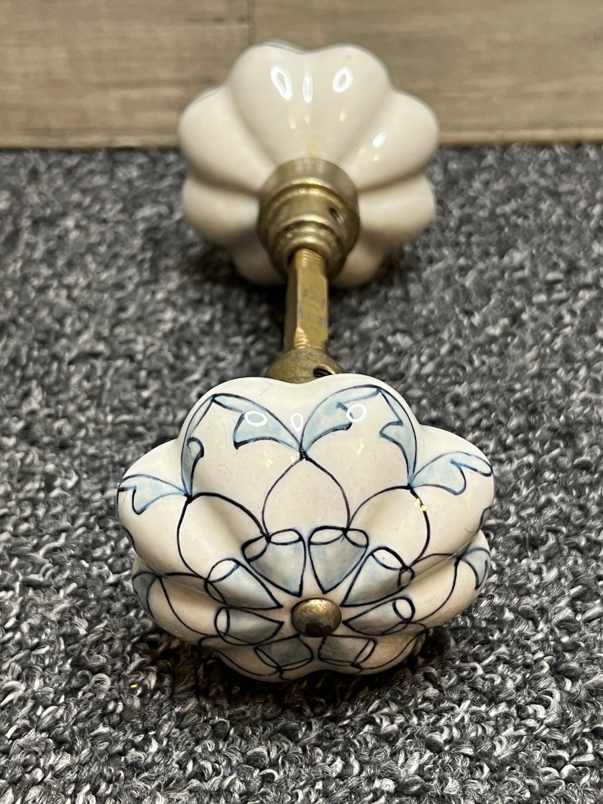 Beautiful Decorative Ceramic Door Knobs Blue & White Hand Painted - Vintage