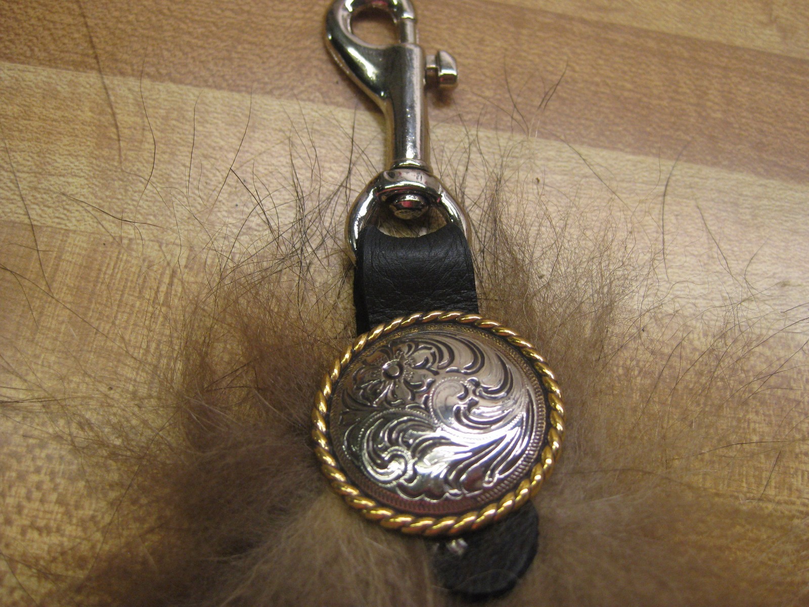 Jumbo Tanned Raccoon Tail Key Chain / Trapping / Fur Coats