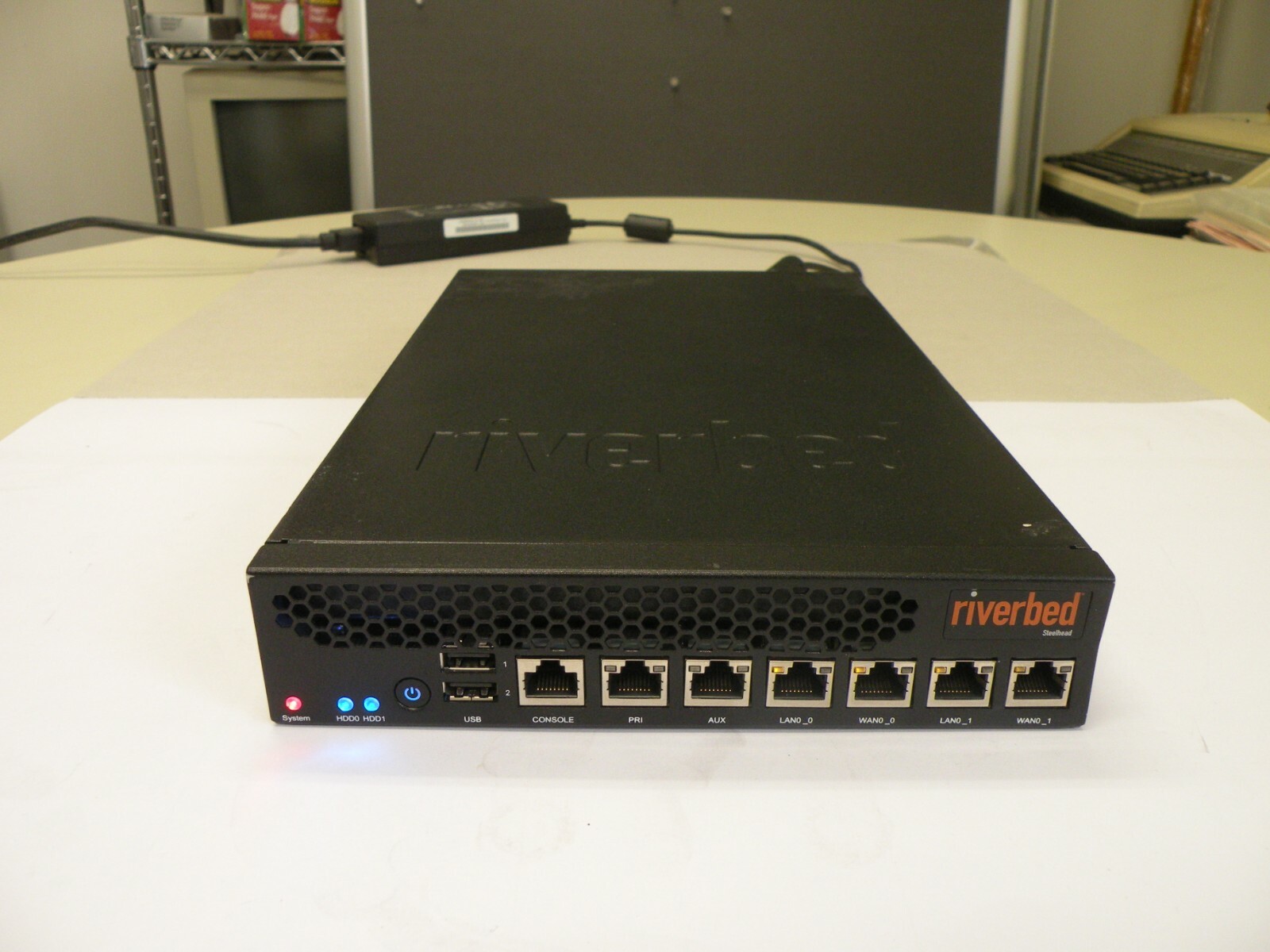 RIVERBED CXA-00570-B020 NETWORK APPLIANCE ACCELERATOR 2GB 320GB HDD 80GB SSD