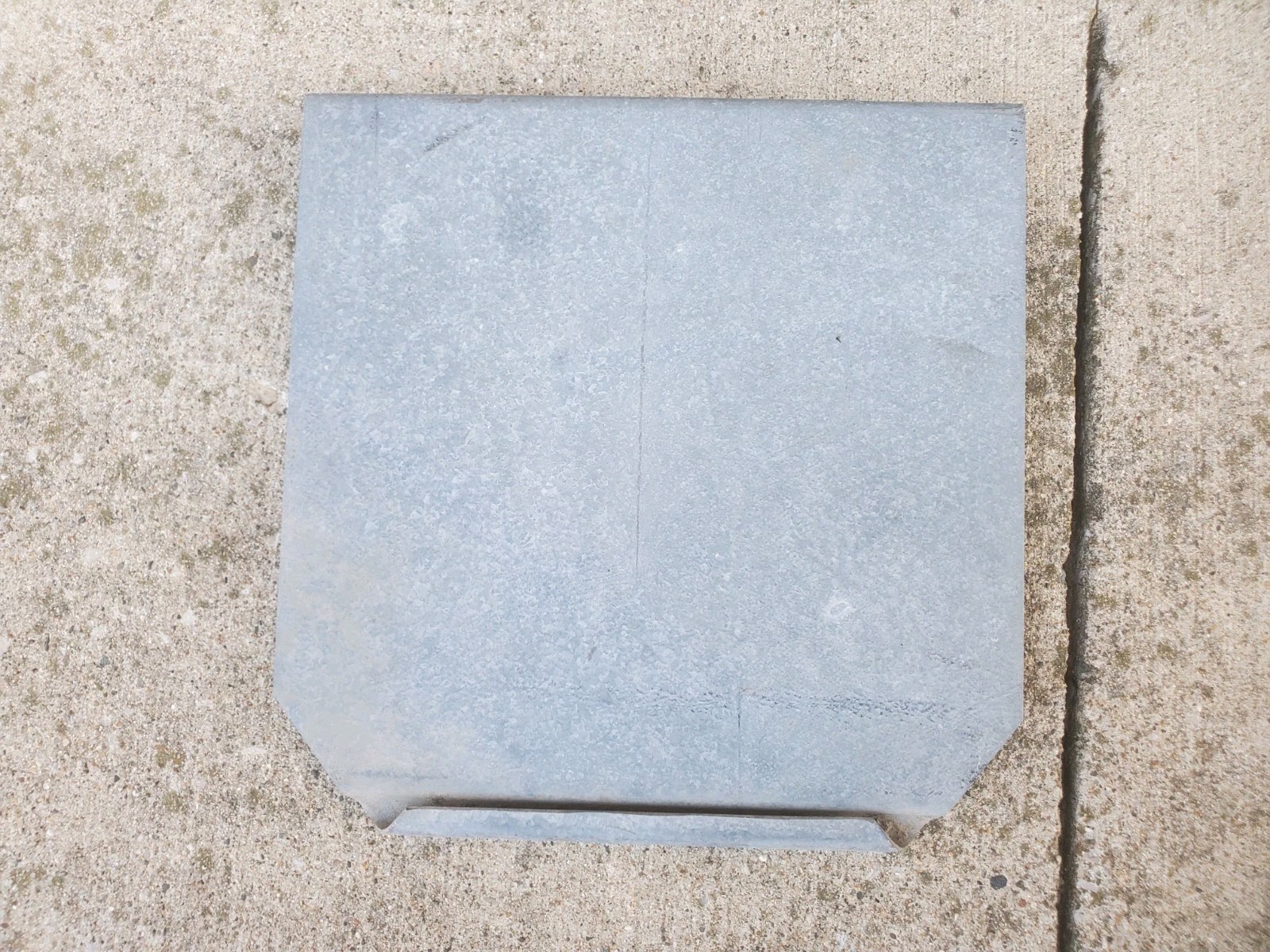 10" Galvanized Metal Smidley Hog Feeder Lid Livestock