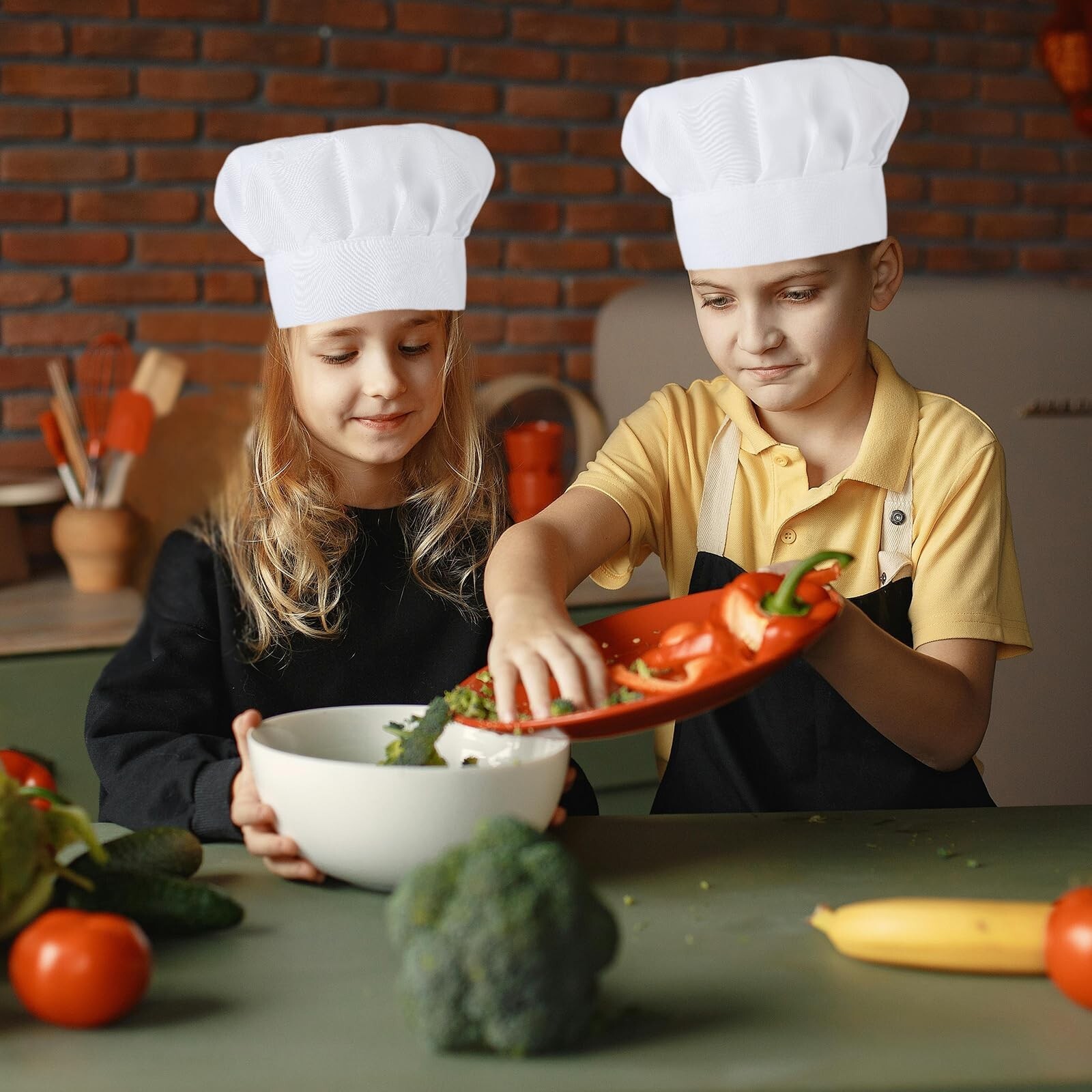 4 Pack Chef Hats for Kids,Adjustable Elastic White Kids Chef Hat,Cotton Polye...