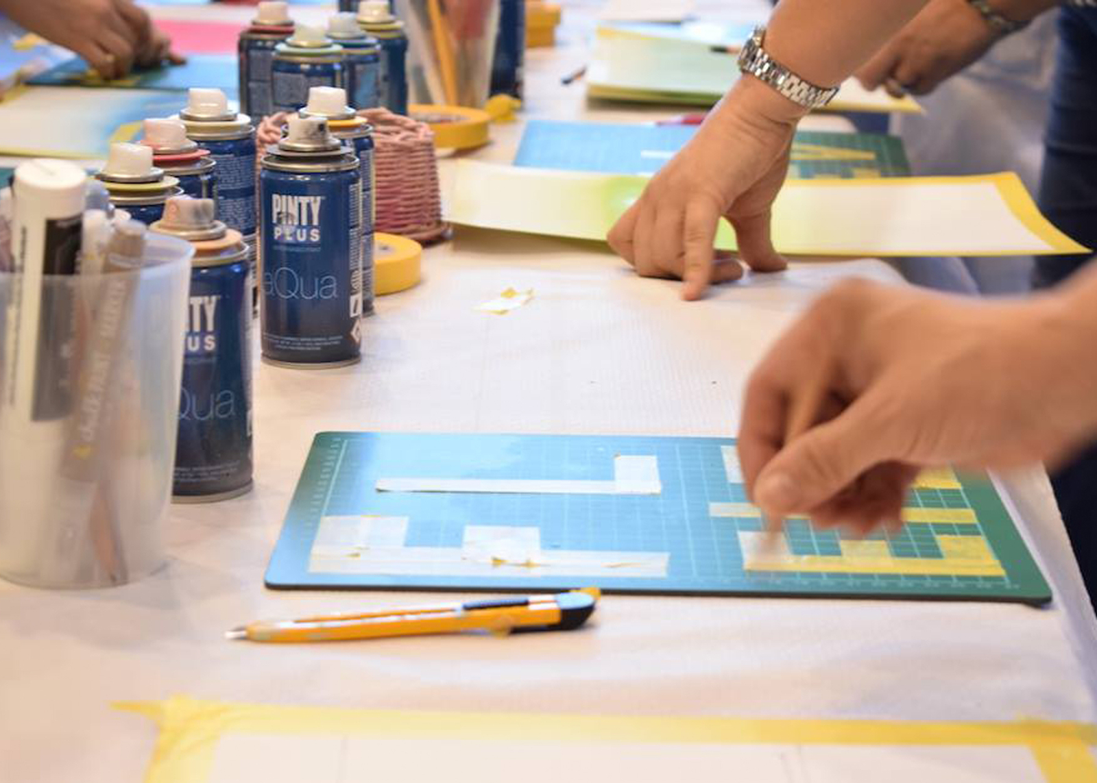 Pintyplus Aqua Water Based Spray Paint, 8 Piece Mini Artist Set - Intense Colors