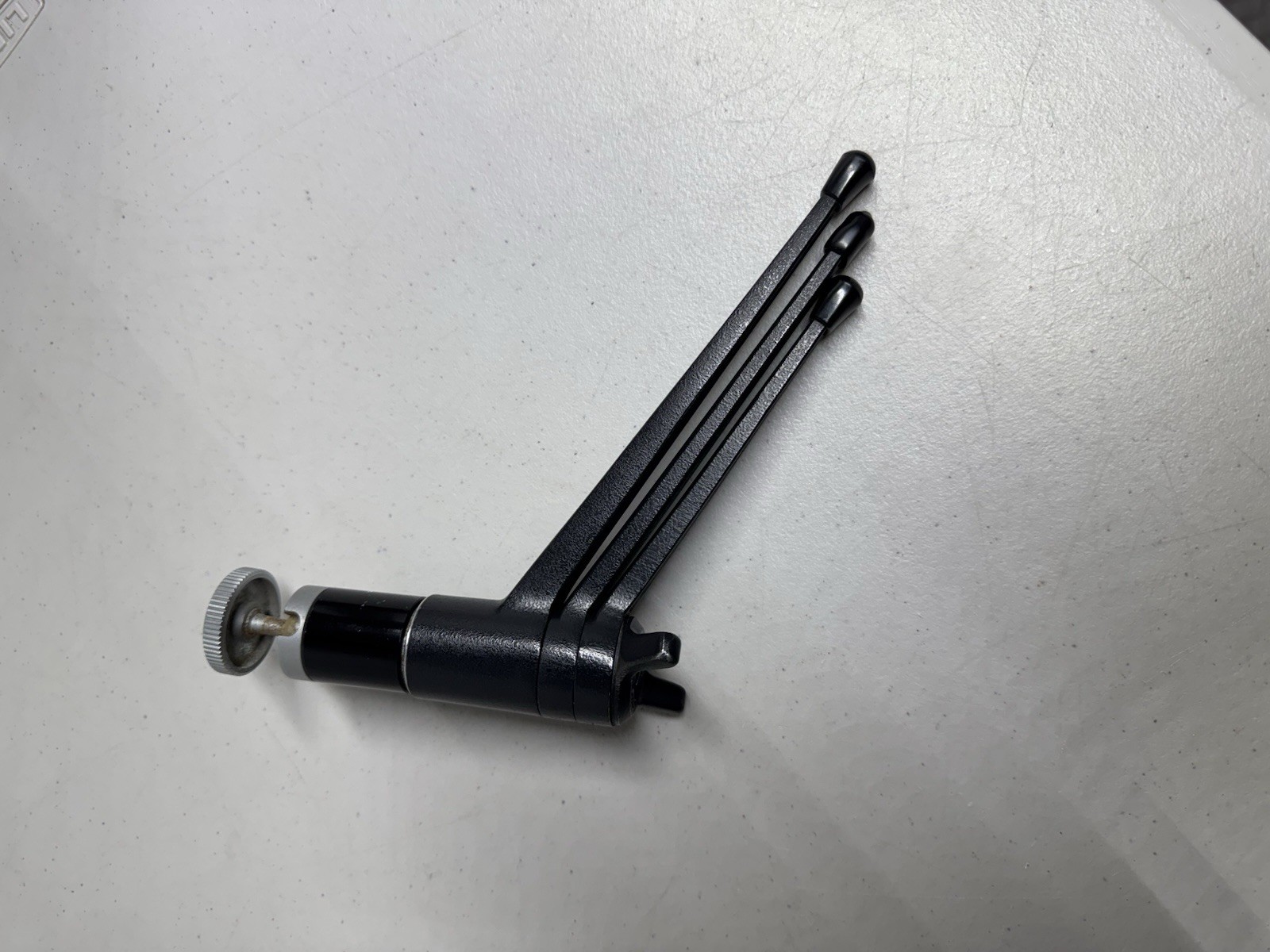 Vintage LEITZ WETZLAR CAMERA COMPACT SMALL TRIPOD W/ BALL JOINT HEAD SOCKET