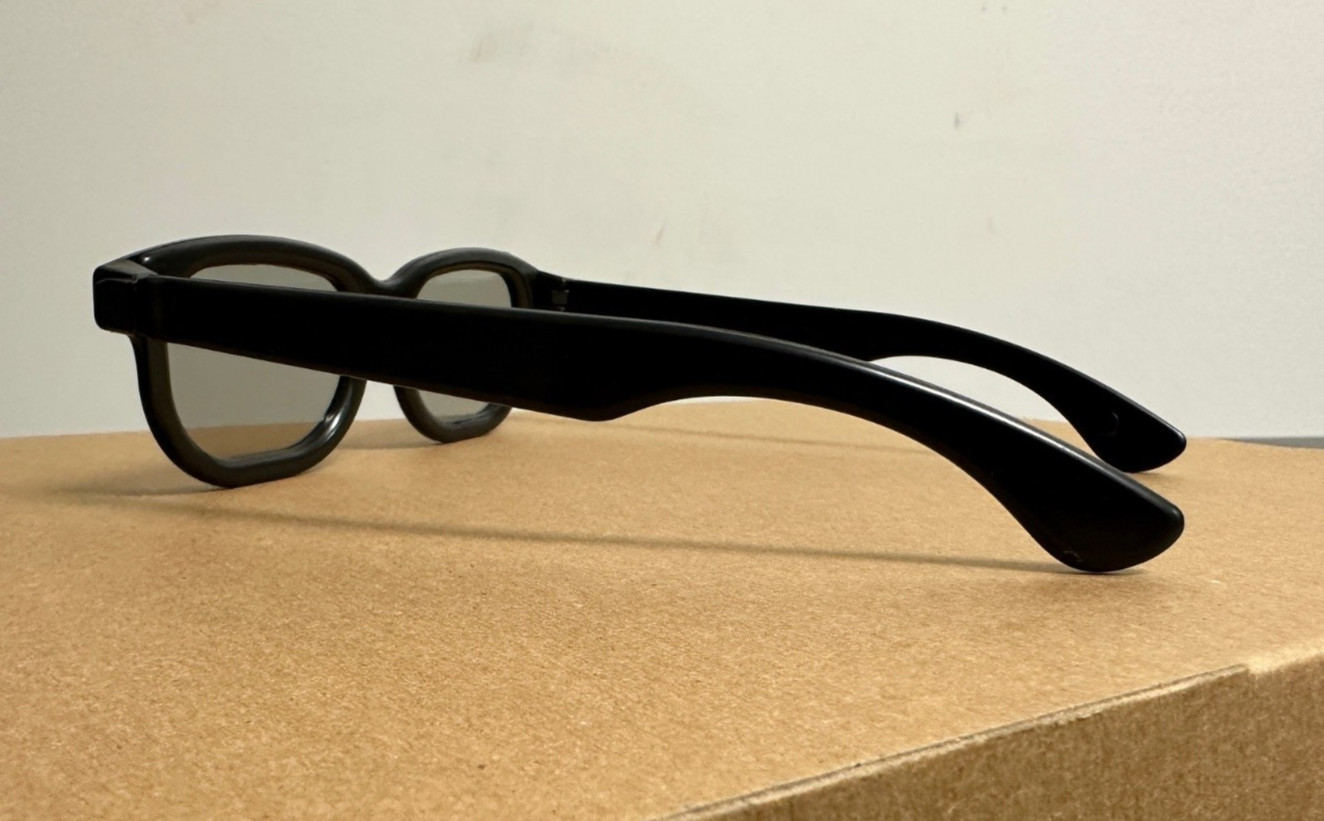 TECHNICOLOR REAL D REALD 3D MOVIE THEATER GLASSES ALL NEW SEALED BLACK COLOR