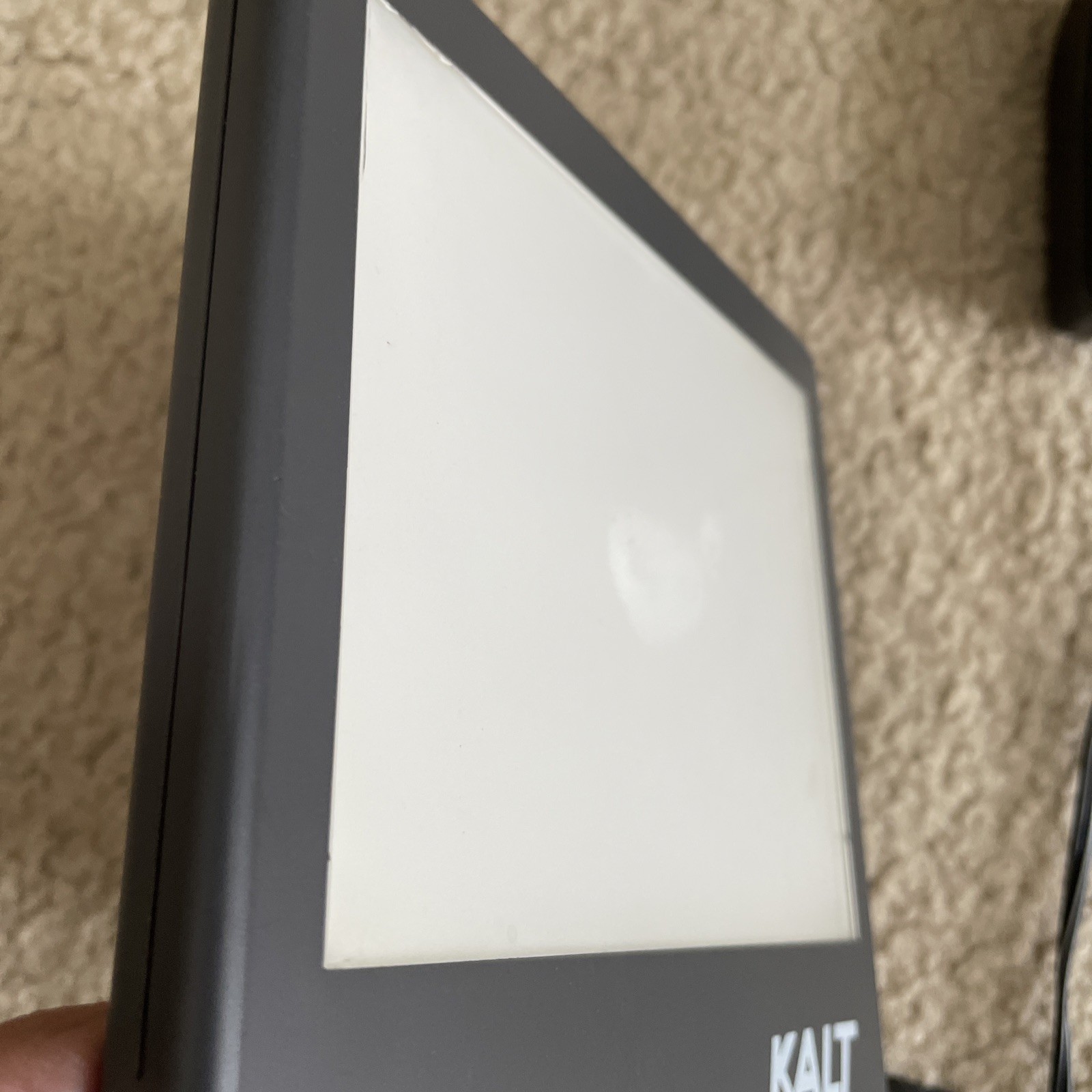 Kalt Light Panel Pad 5 x 4 Inch Screen Adapter Plug And Battery Powered