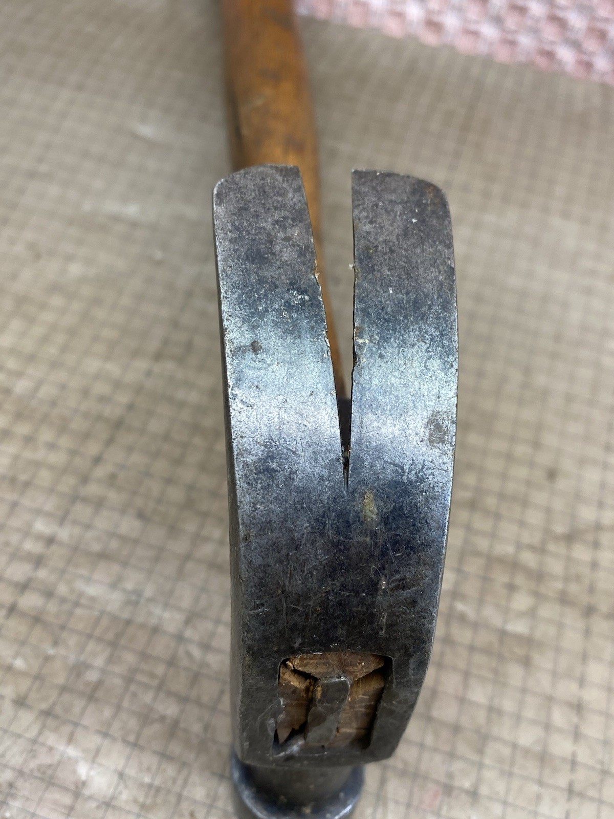 Vintage Winchester Claw Hammer 16 oz. ROY CLARK Gunsmith Woodworking Old Tool