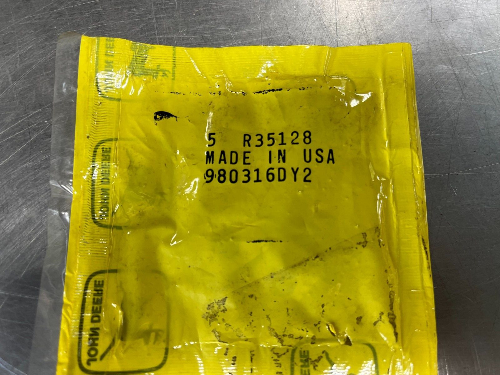 R35128 OEM John Deere Lock Plate