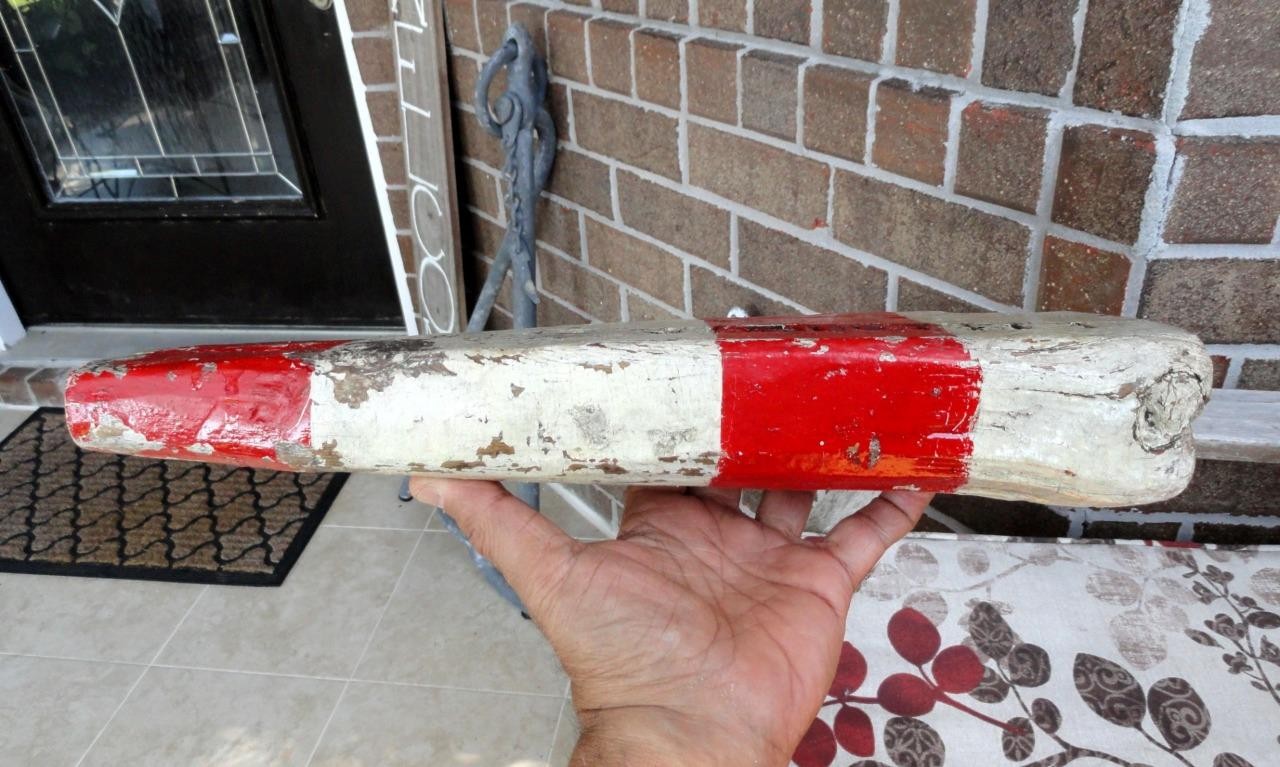 WEATHERED DISTRESSED WOOD Nautical Red & White Lobster Buoy E FL LANGILLE 11440