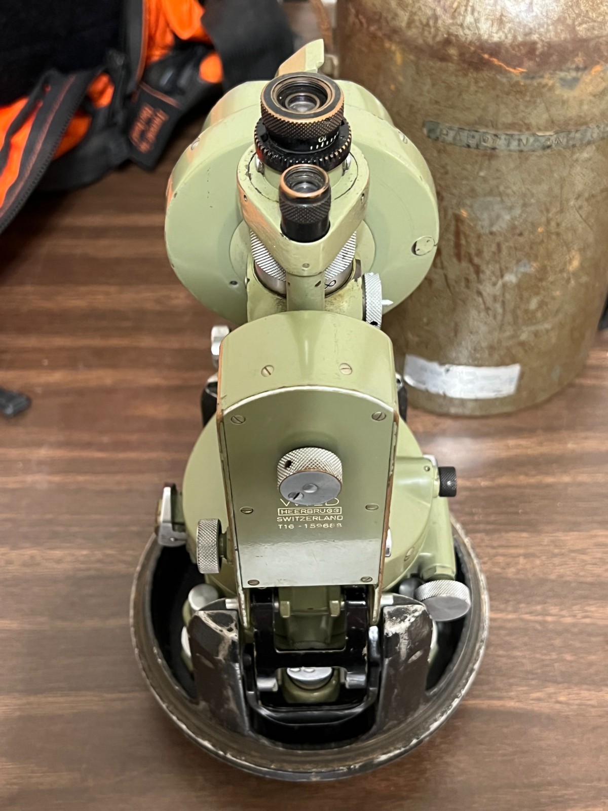 Wild Heerbrugg Theodolite T16 Survey Instrument w/ Case and Backpack - Good Cond