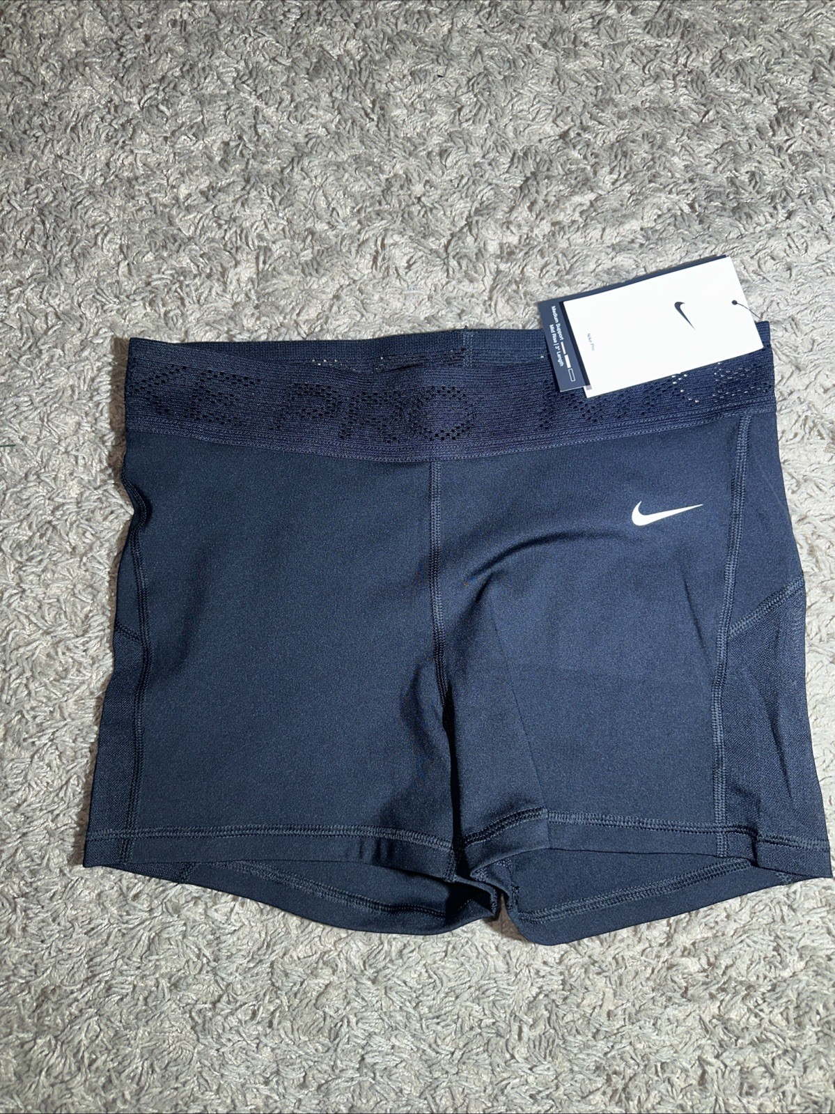 NEW Women's Nike Pro Mid Rise 3" Mesh Paneled Shorts Black Size Medium MSRP $40
