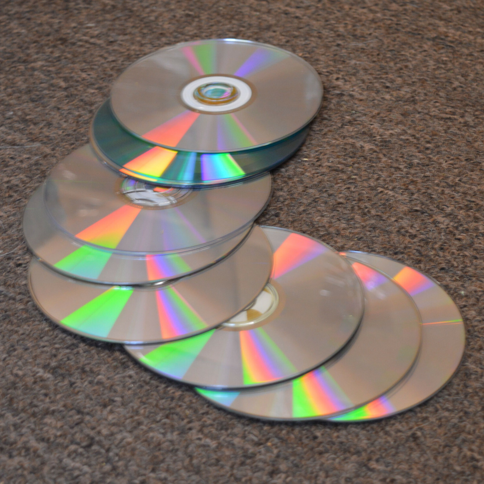 Old CDs for Arts & Crafts Compact Disc DIY Projects Decoration Upcycling Lot