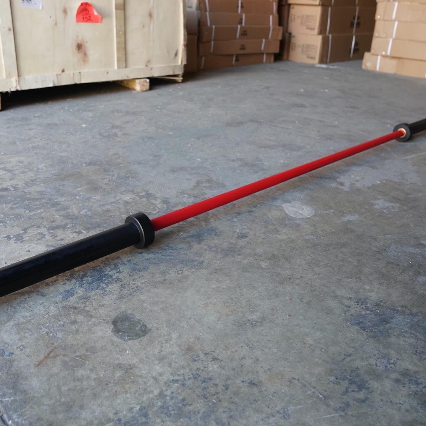 Red Cerakote Or  Green 20kg 7ft Long 1500lb Olympic Barbell w/ Black Sleeves