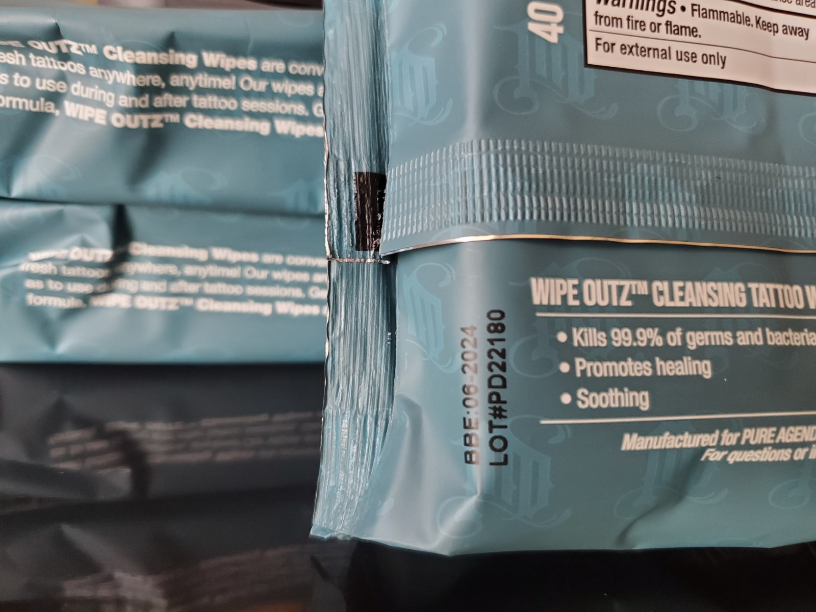 Wipe Outz Cleansing Tattoo Wipes for During & After Tattooing- 40 count (5 pack)