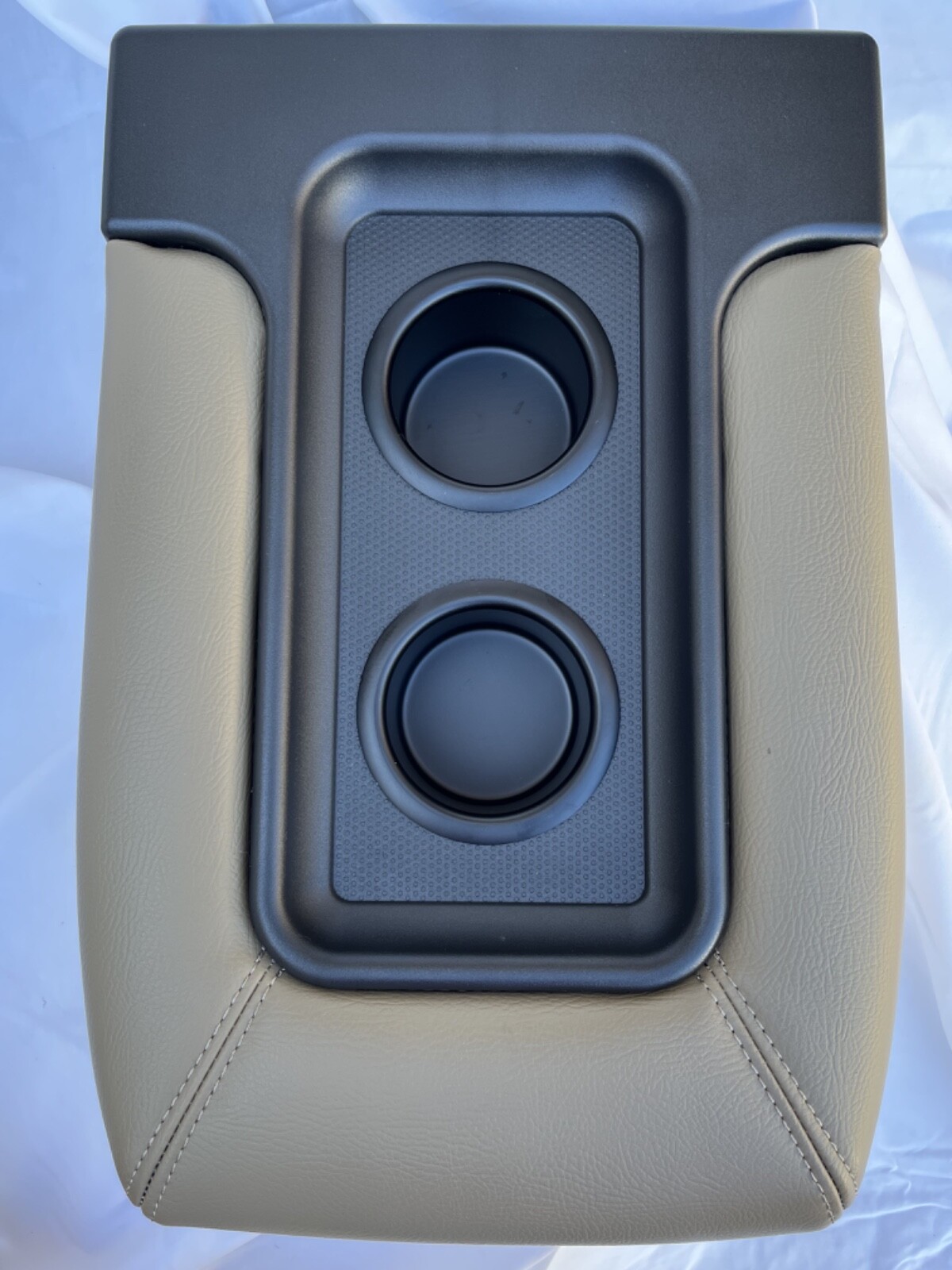 95-99 CHEVROLET C1500 C2500 C3500 TAN BEIGE CUP HOLDER CENTER CONSOLE TOP LID