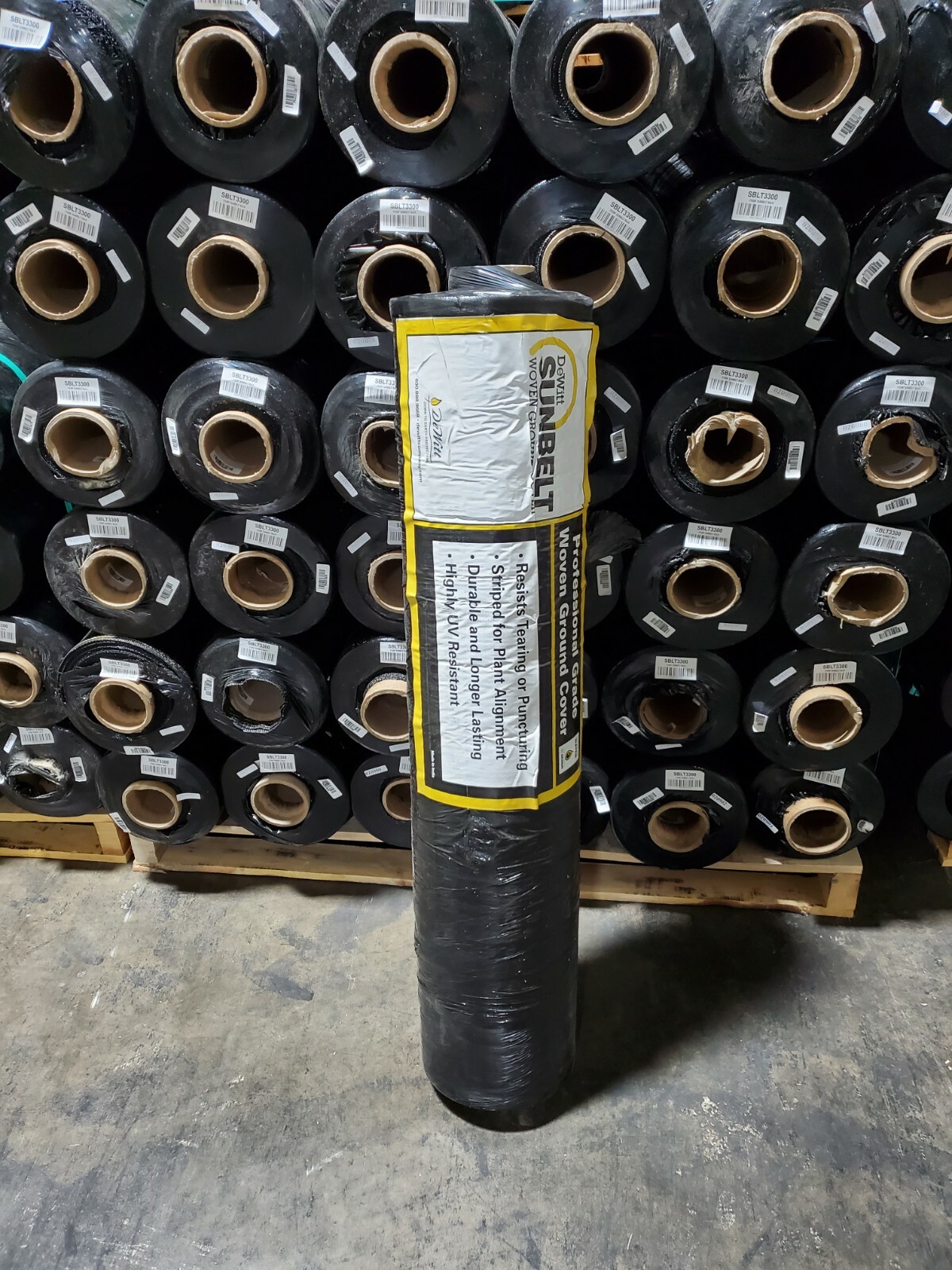 DeWitt Woven Ground Cover Landscape Fabric SUNBELT 3'x300' 3.2 OUNCE