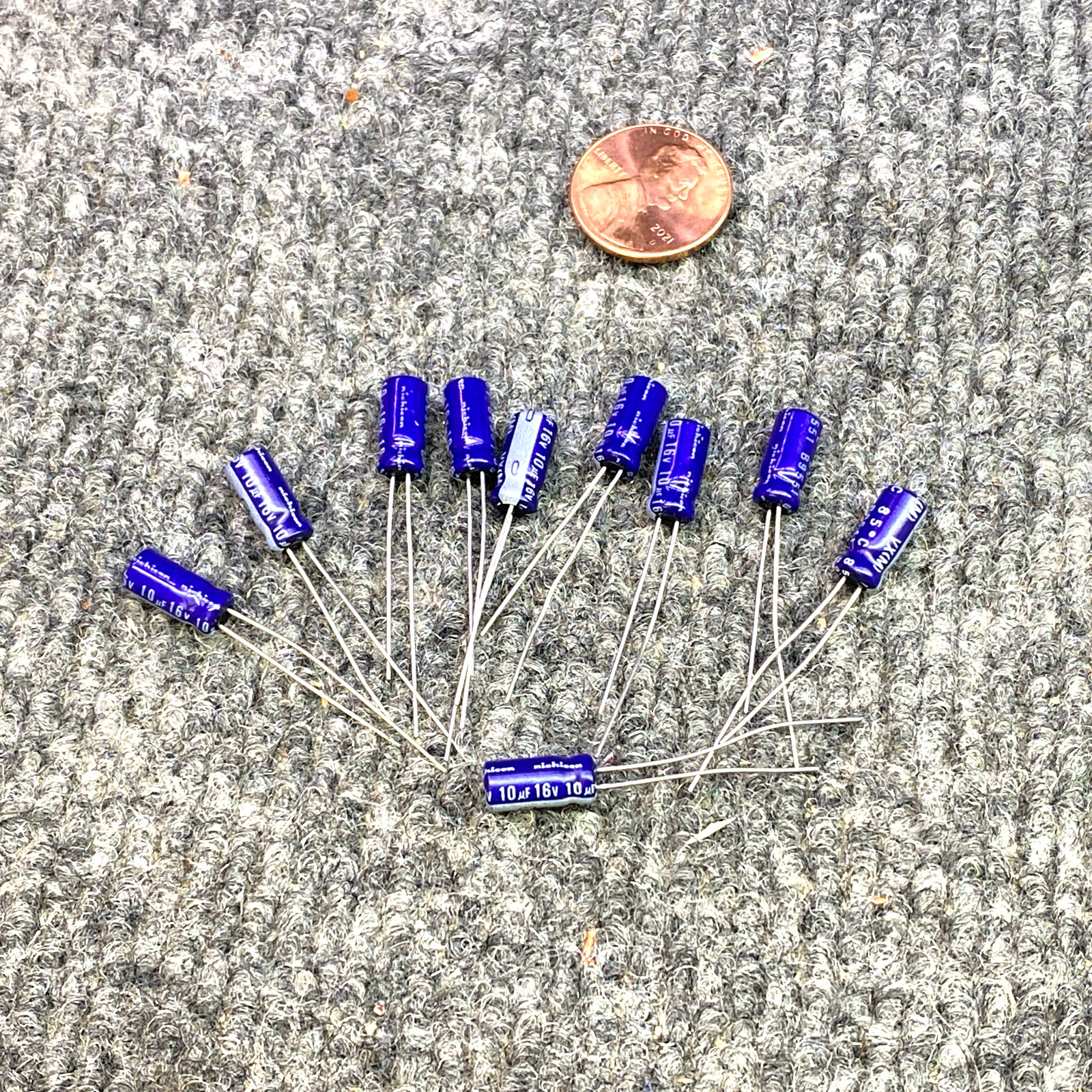 10x Nichicon 10uf 16v radial capacitors caps QTY 10pcs *